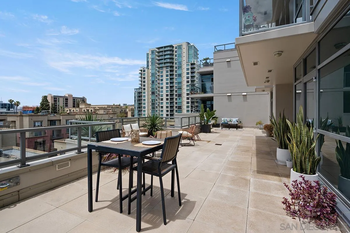 Photo #8: 260013020 Listing: Photo #8