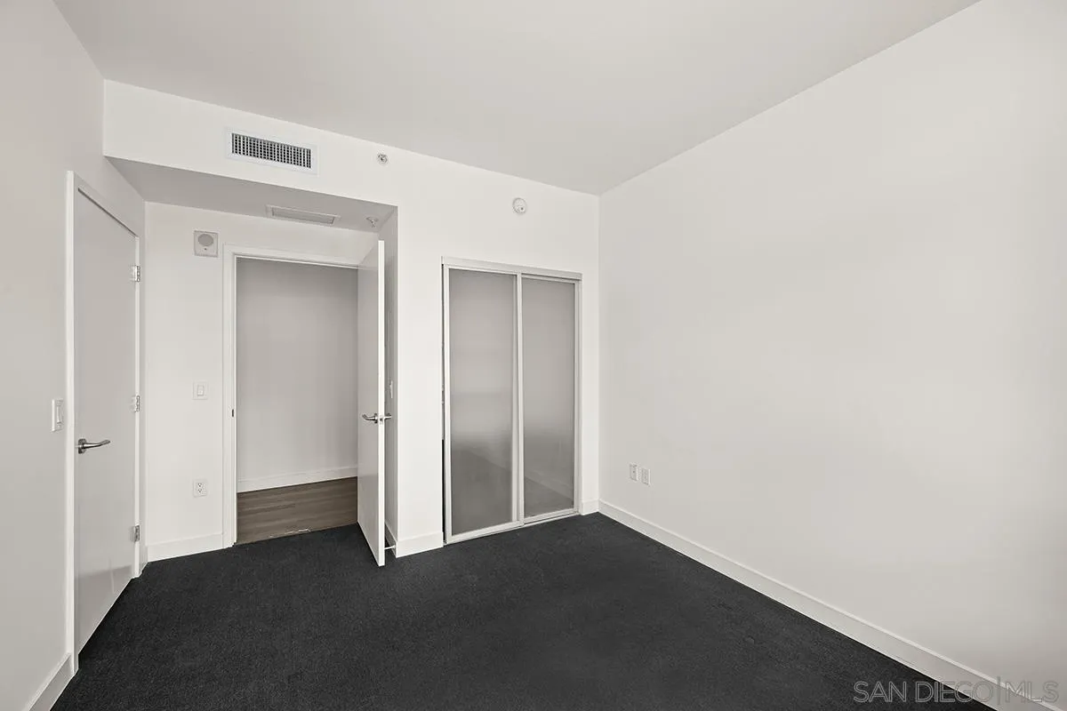 https://cdn.realtyfeed.com/cdn/127/260013020/f8e49af4223b2aa8902cc4623747634e.webp