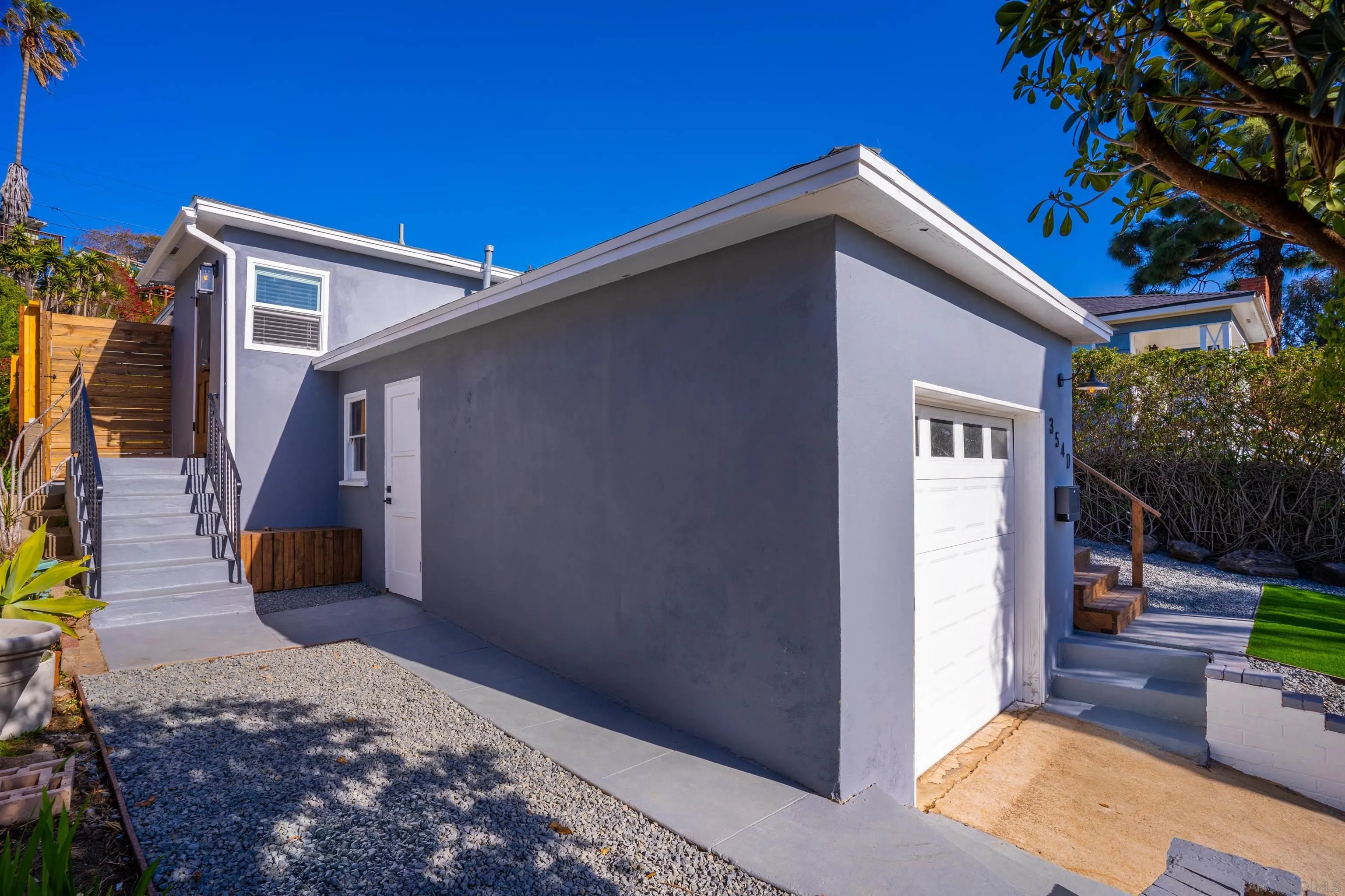 https://cdn.realtyfeed.com/cdn/127/260013032/61e500cf6afa1d3941942931f2567d41.webp