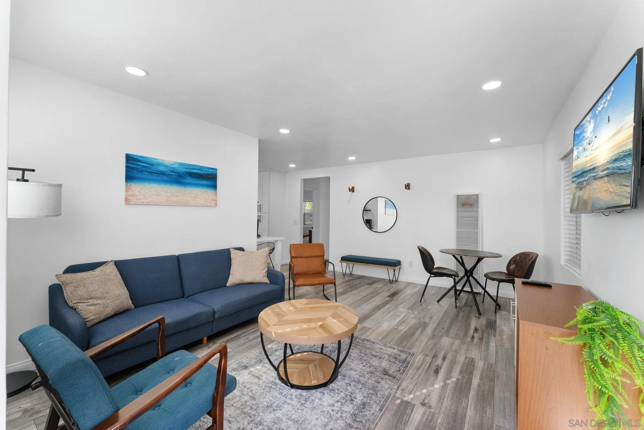 https://cdn.realtyfeed.com/cdn/127/260013032/b2bb30a1ab1589c00c7ac9bc774e1c23.webp