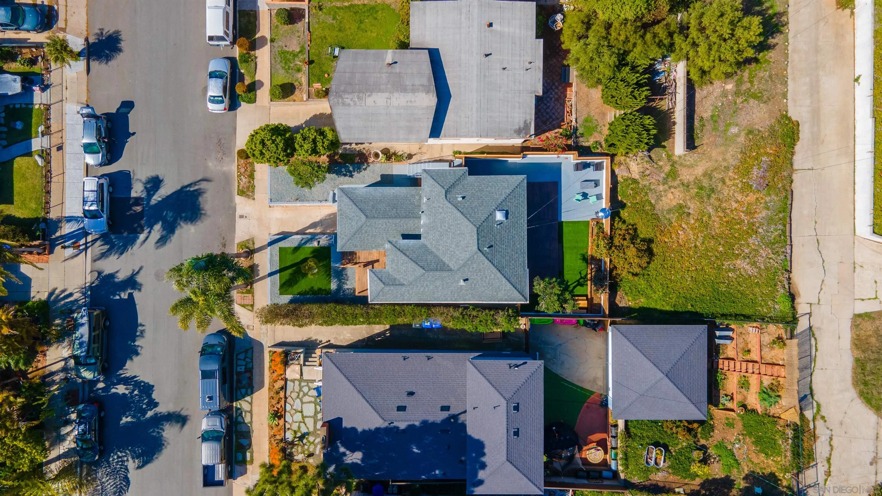 https://cdn.realtyfeed.com/cdn/127/260013032/e7bd46a893c10e875947ff082671dc72.webp