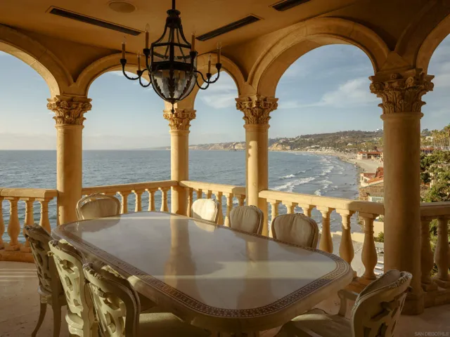 1900 SPINDRIFT DR, LA JOLLA, CA 92037  Photo 9