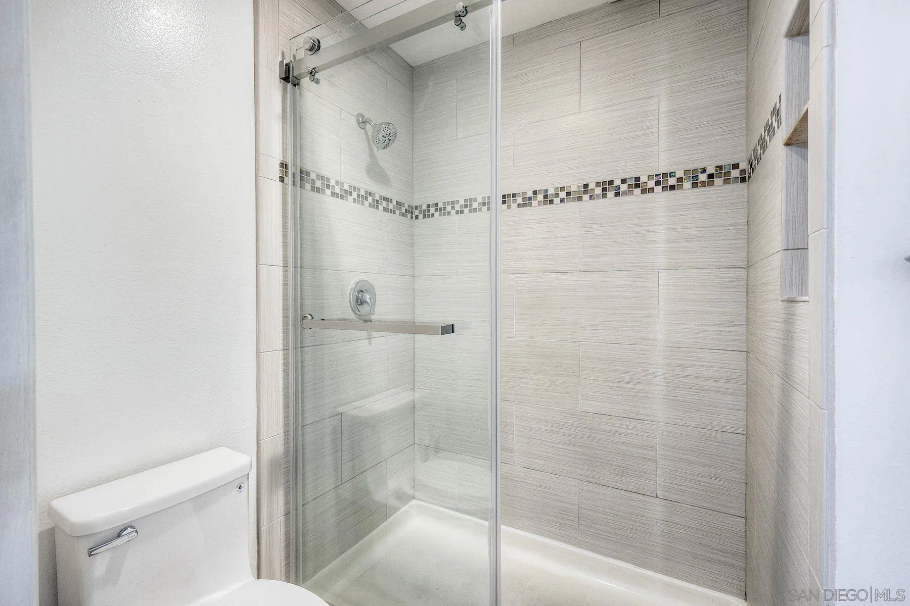 Photo #10: 260013042 Listing: Photo #10