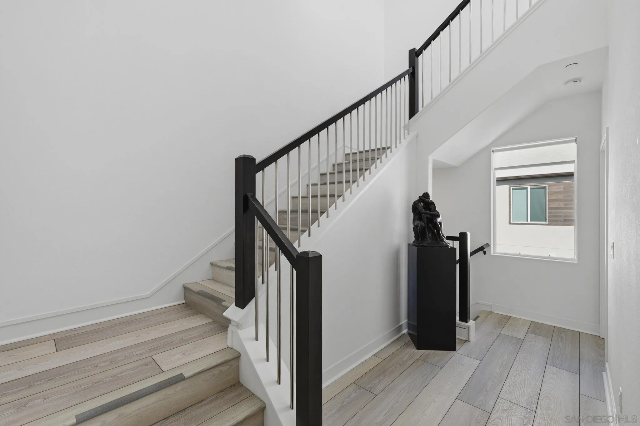 https://cdn.realtyfeed.com/cdn/127/260013044/4275ce7eb2fc9754b6c618265266976c.webp