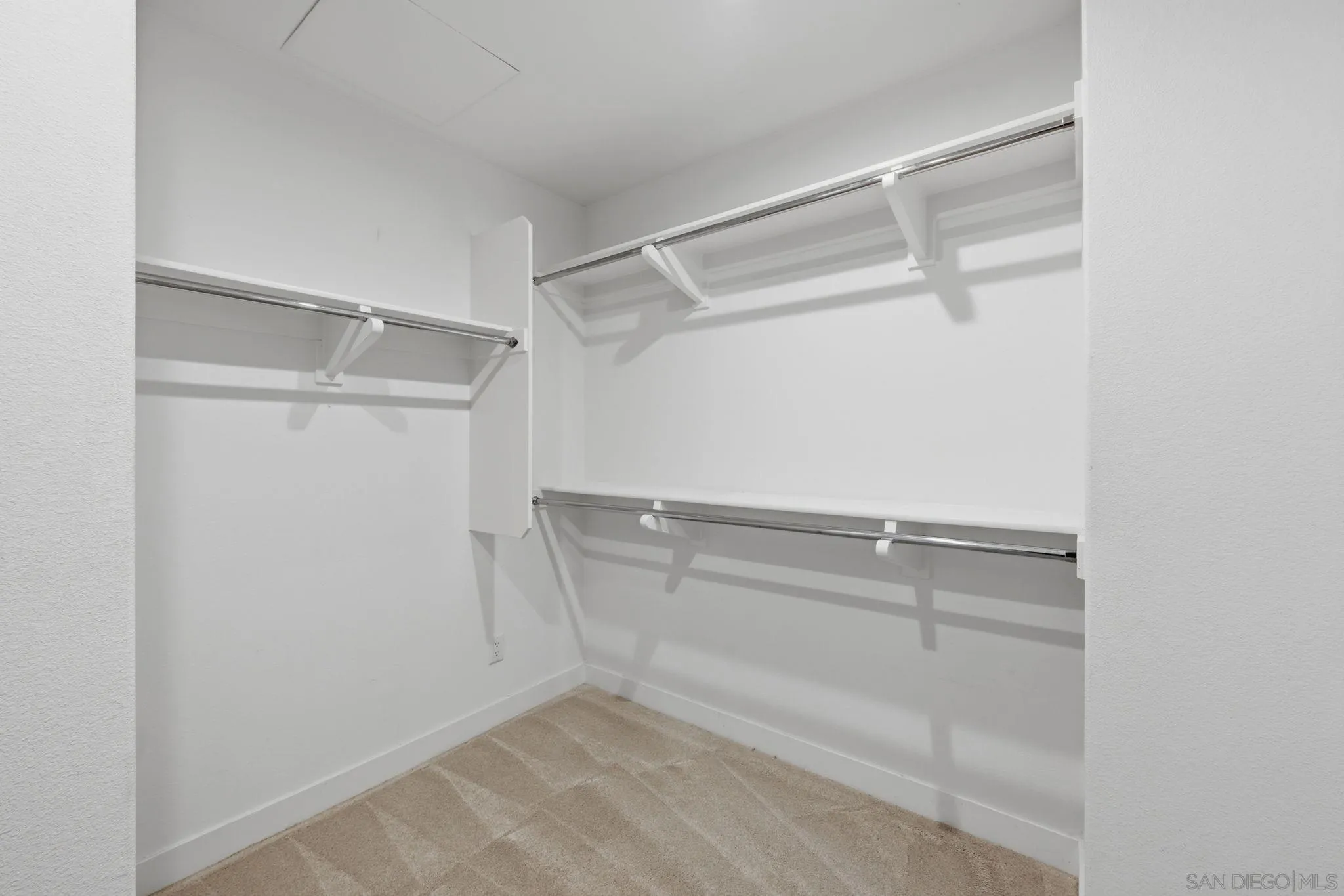 https://cdn.realtyfeed.com/cdn/127/260013044/66588d5effe96cbcf8e0e11a5b9e0fa3.webp