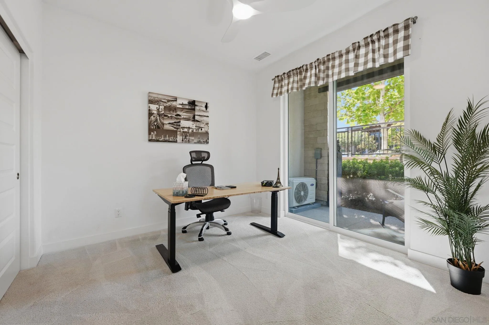 https://cdn.realtyfeed.com/cdn/127/260013044/abf6c637e29f4e2b6b1eb34ec02e71ed.webp