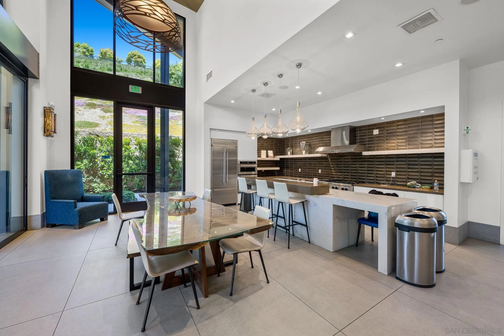 https://cdn.realtyfeed.com/cdn/127/260013044/e4846974511e214b3d460272fc202a2f.webp