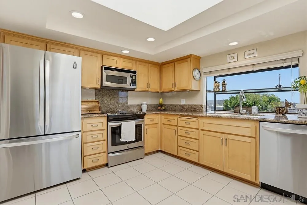Photo #7: 260013045 Listing: Photo #7