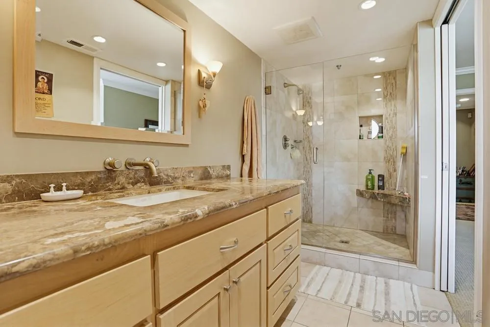 Photo #15: 260013045 Listing: Photo #15