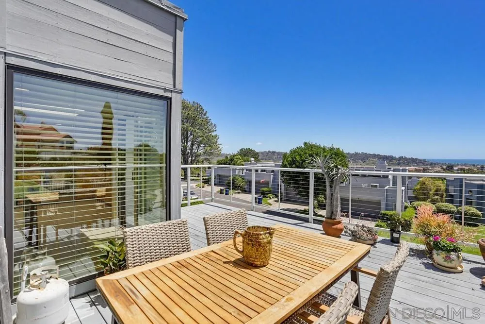 Photo #11: 260013045 Listing: Photo #11