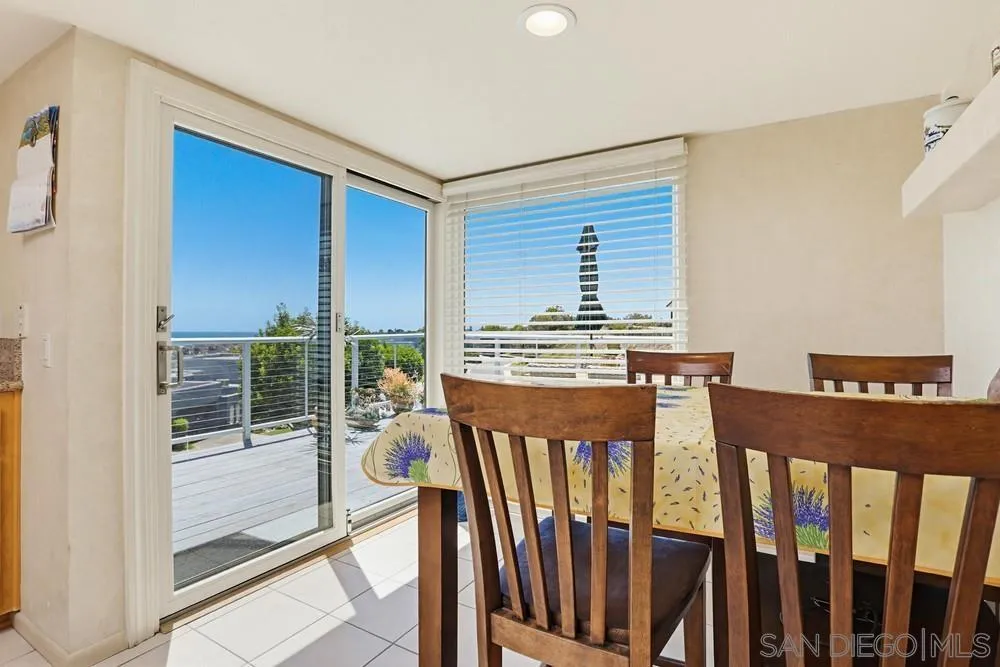 Photo #8: 260013045 Listing: Photo #8