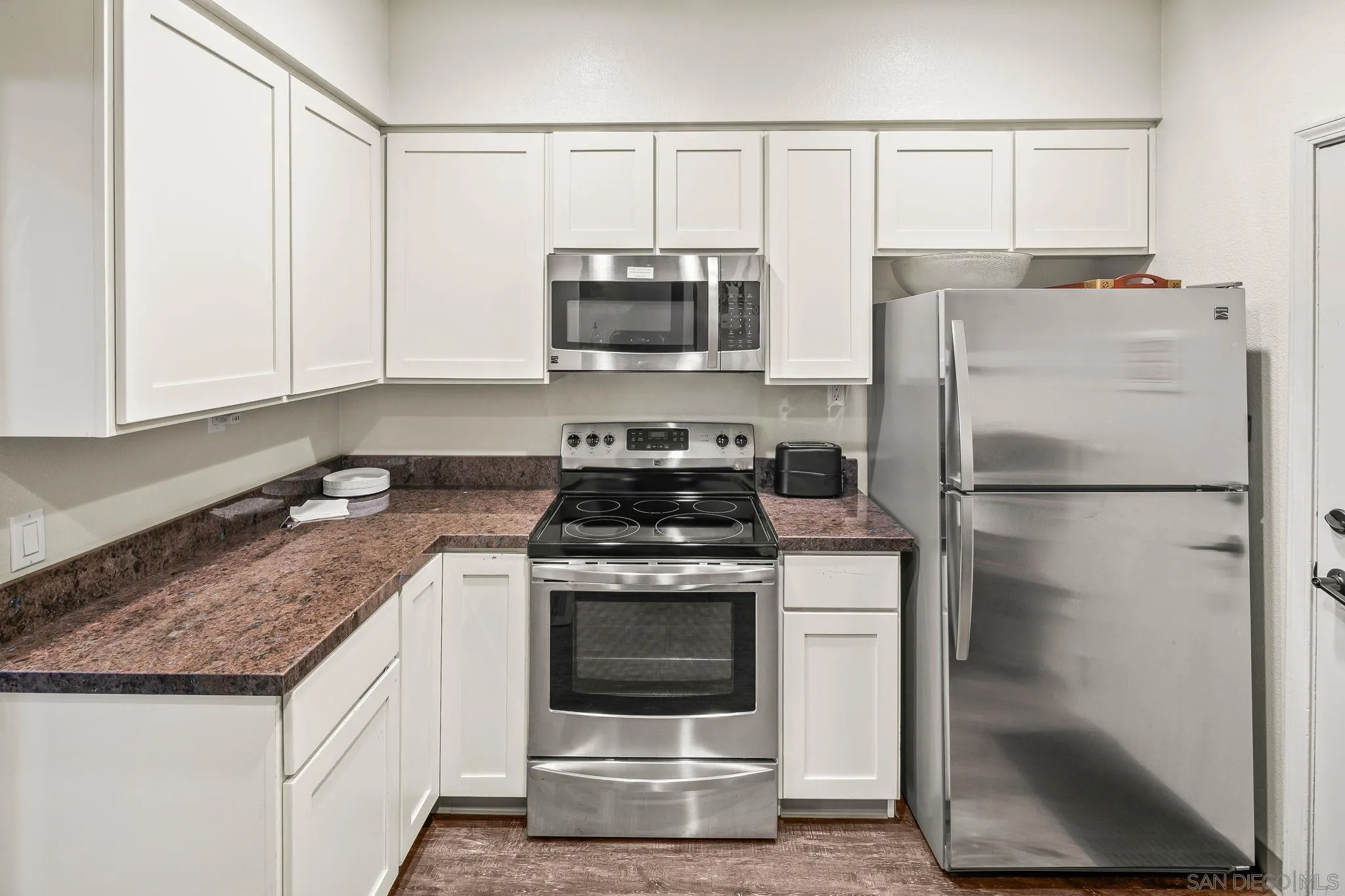 https://cdn.realtyfeed.com/cdn/127/260013046/5944a9da460b5e0cebf5948a2a3688c1.webp