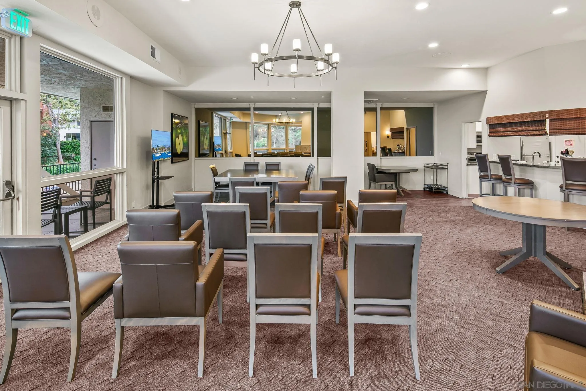 https://cdn.realtyfeed.com/cdn/127/260013046/63d1f037d8fca70a7ba7db0057c8a554.webp