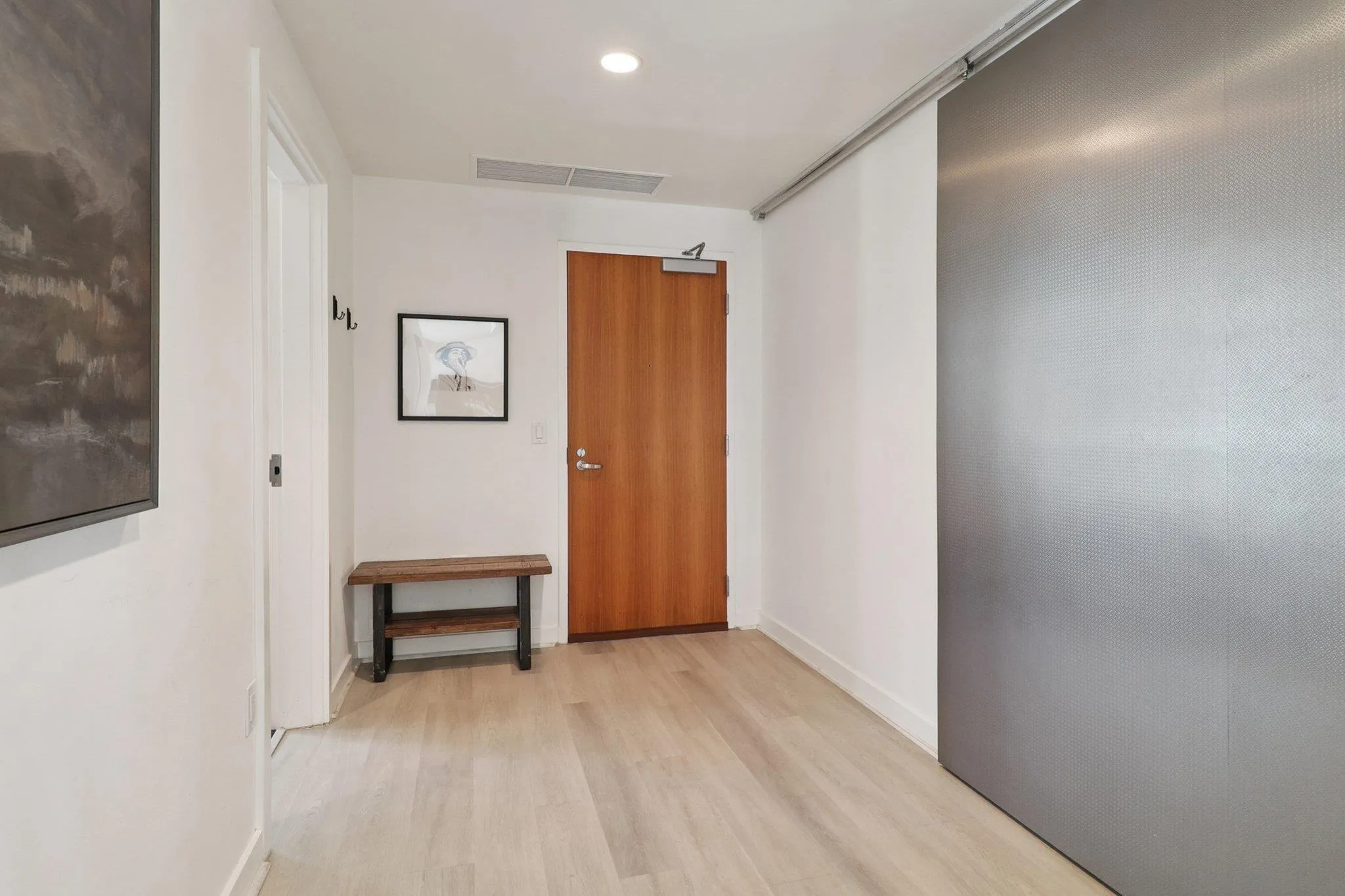 Photo #2: 260013050 Listing: Photo #2