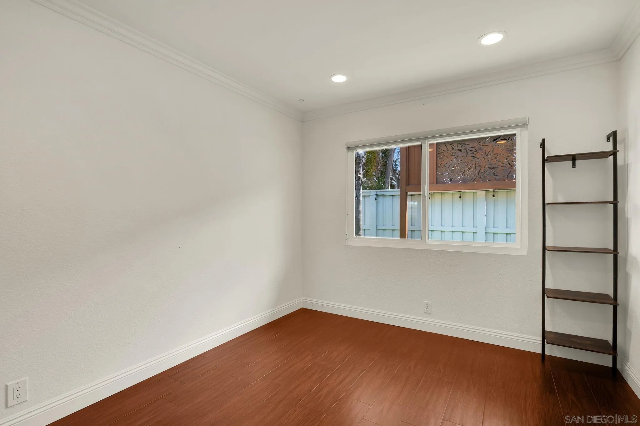 https://cdn.realtyfeed.com/cdn/127/260013051/2326b8b2b88db1774e1163014e7b3cc3.webp