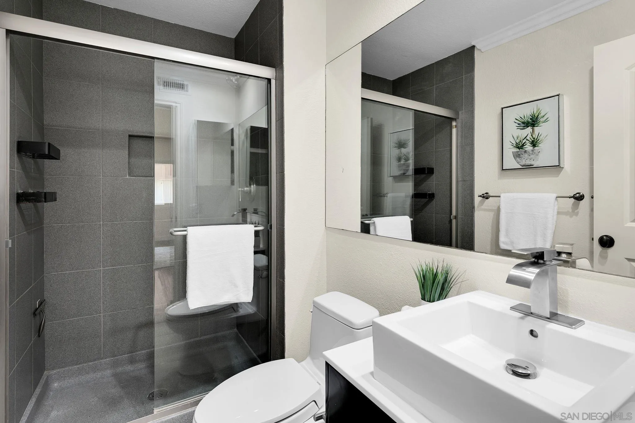 https://cdn.realtyfeed.com/cdn/127/260013051/320f981dd261726b7bb0858e52f3df58.webp
