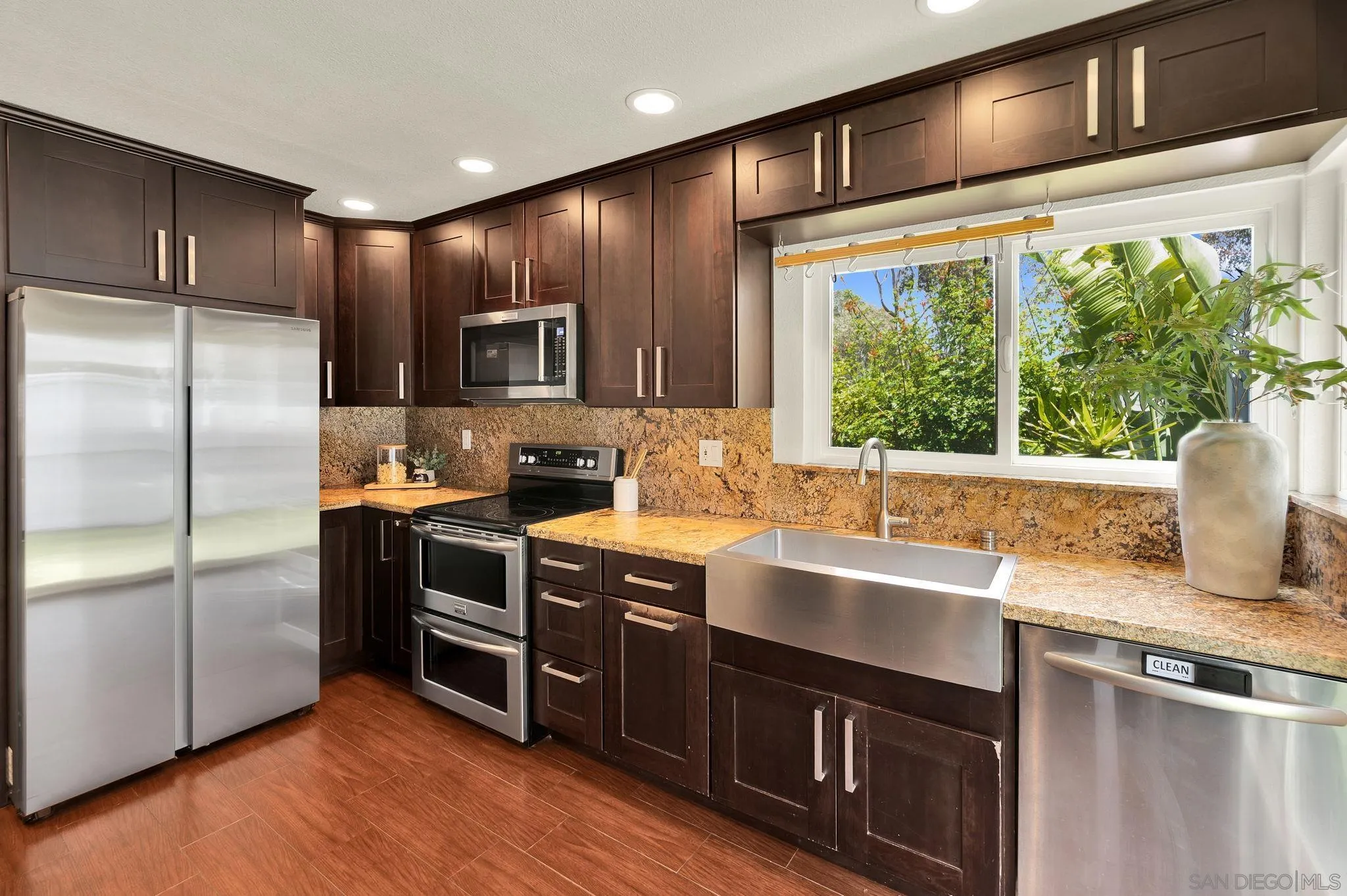 Photo #7: 260013051 Listing: Photo #7