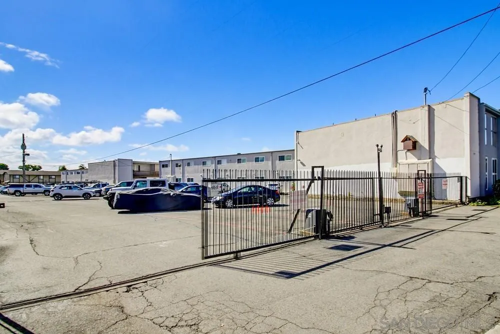 Photo #27: 260013052 Listing: Photo #27