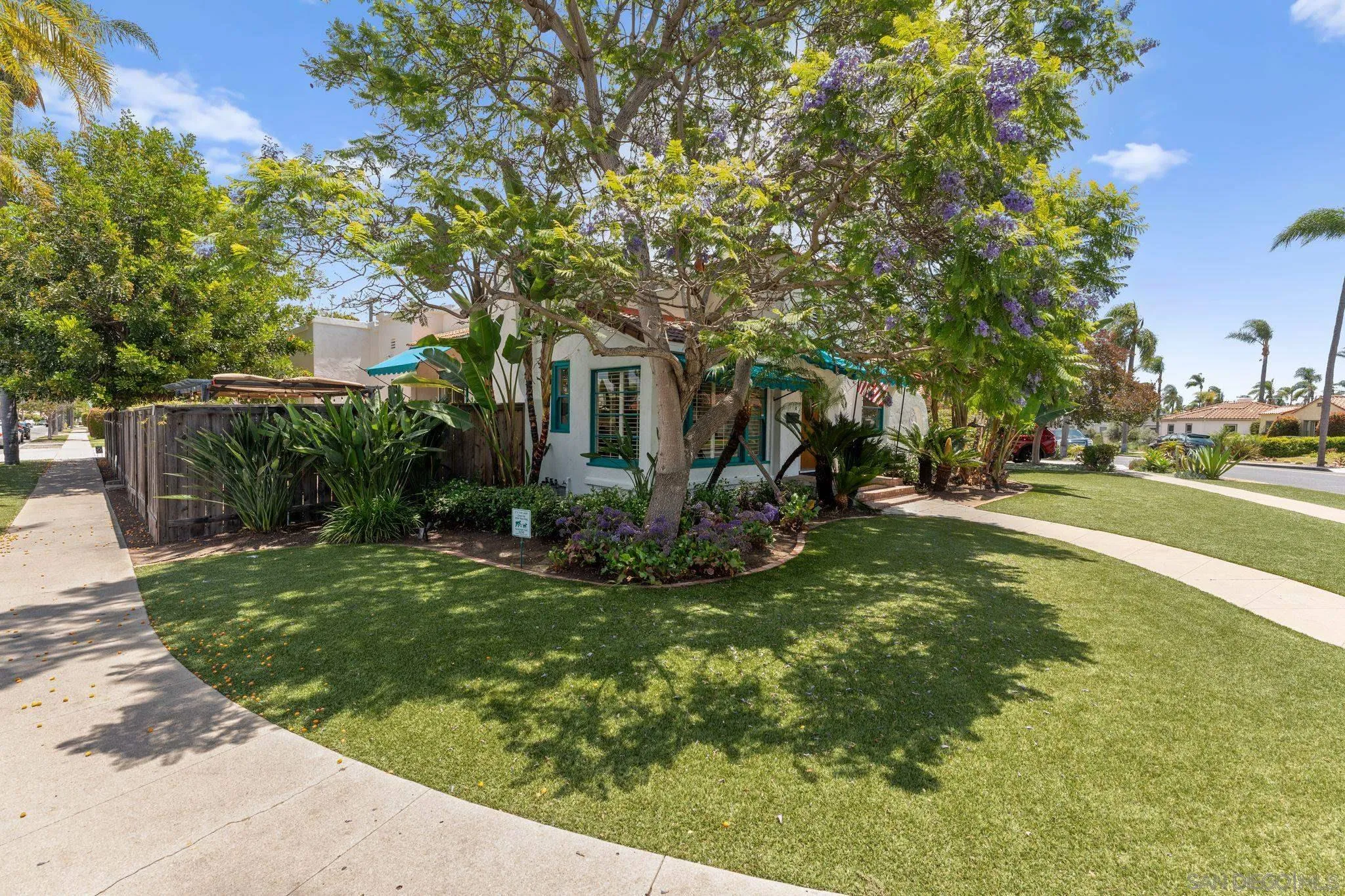 https://cdn.realtyfeed.com/cdn/127/260013057/1c43e9a0a8de73a4f6ef9930a96b56de.webp
