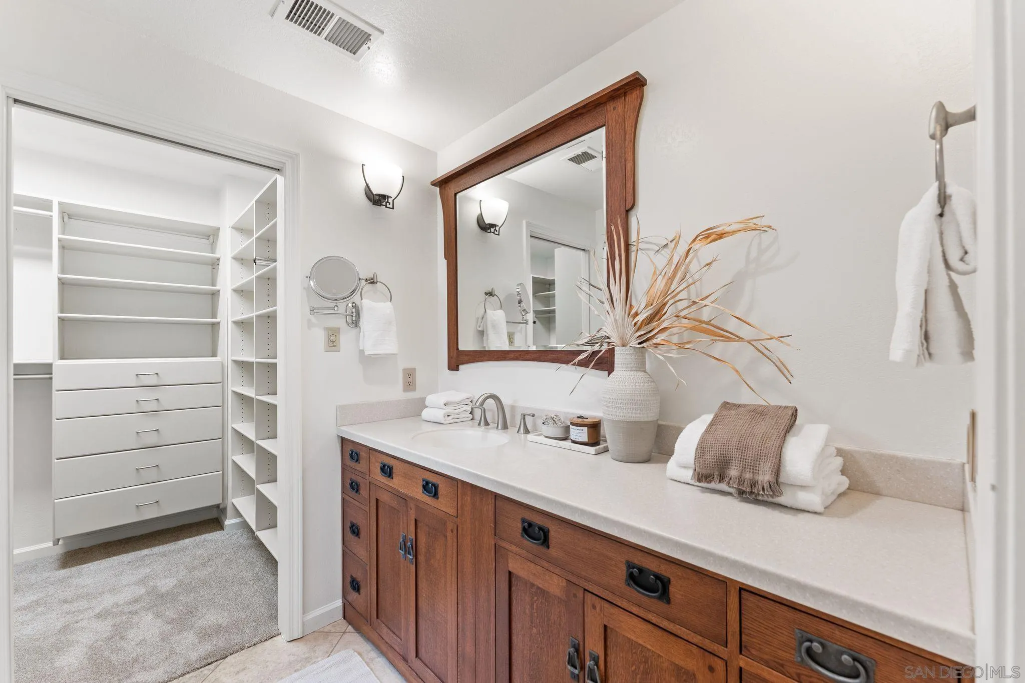 https://cdn.realtyfeed.com/cdn/127/260013057/37064147cc9804e55f7b44020d37c9f4.webp