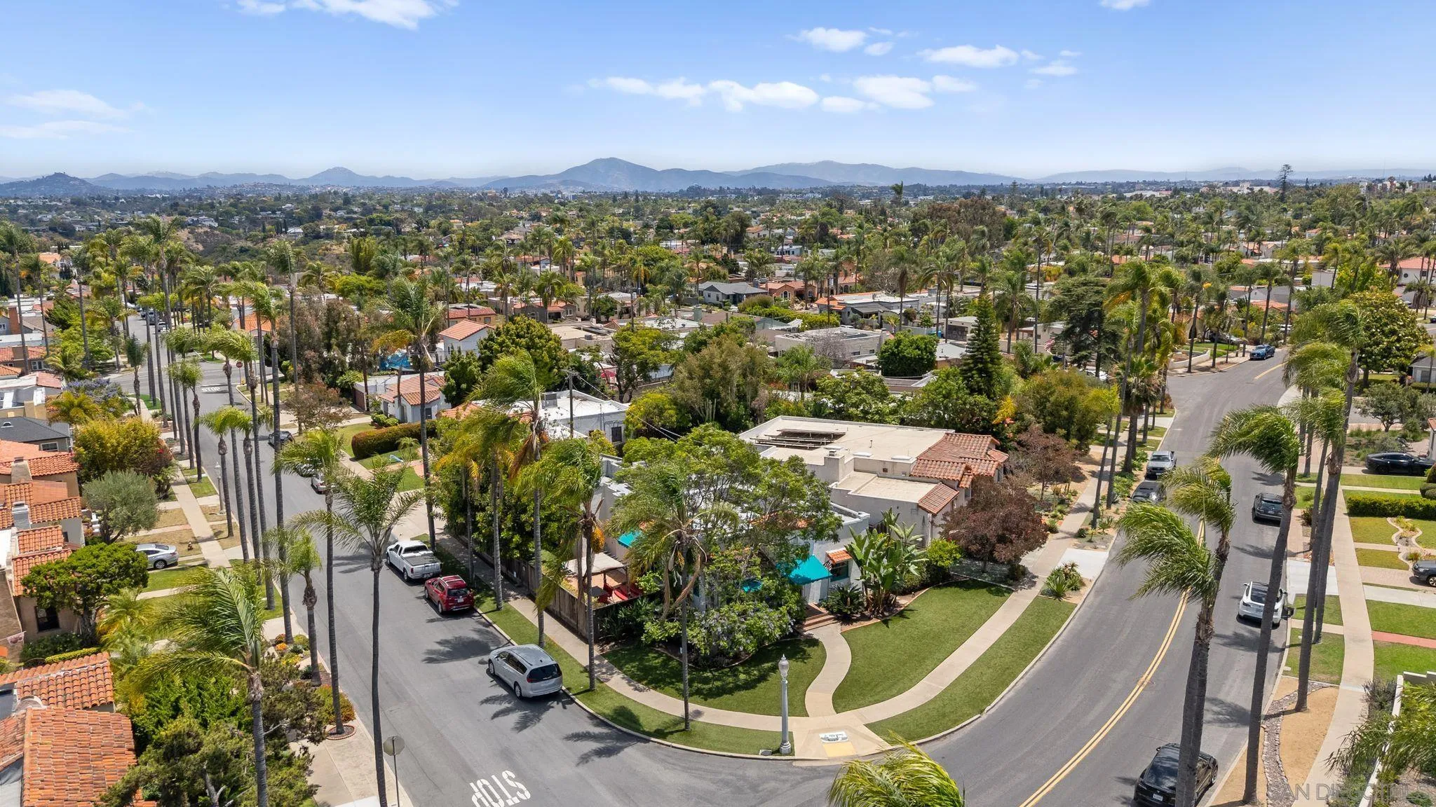 https://cdn.realtyfeed.com/cdn/127/260013057/4236c86eabe7d511ef9f3bc56428fb16.webp