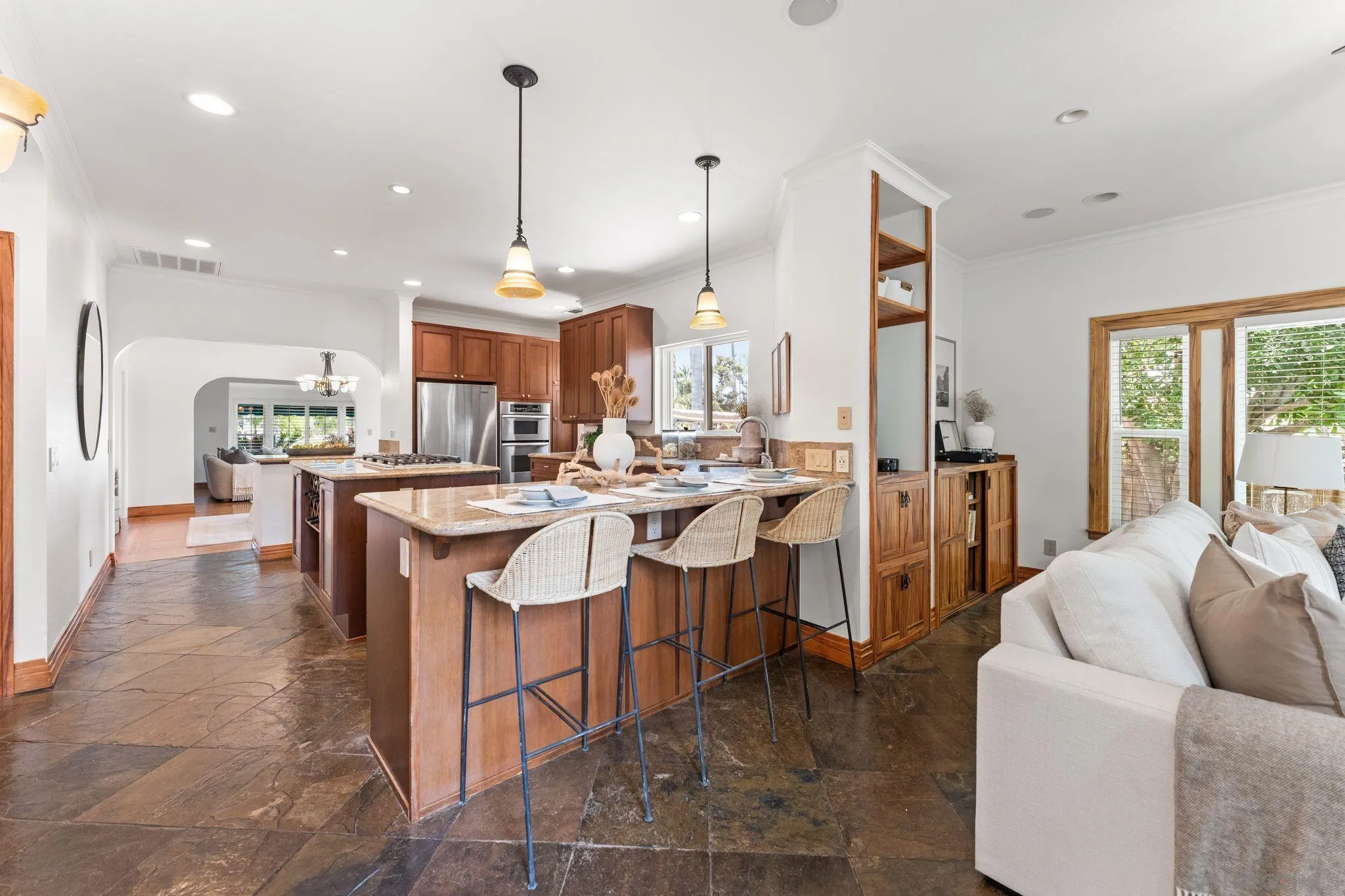 https://cdn.realtyfeed.com/cdn/127/260013057/e02bea6ed677eb9ee4da9a4a51656ae0.webp