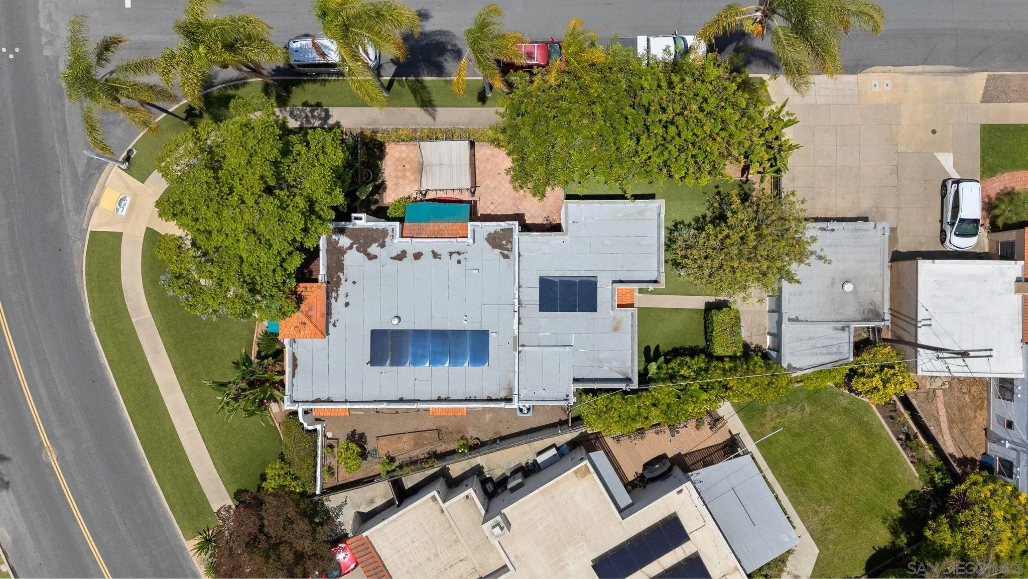 https://cdn.realtyfeed.com/cdn/127/260013057/e2254948977400d17296637d98a8e84c.webp