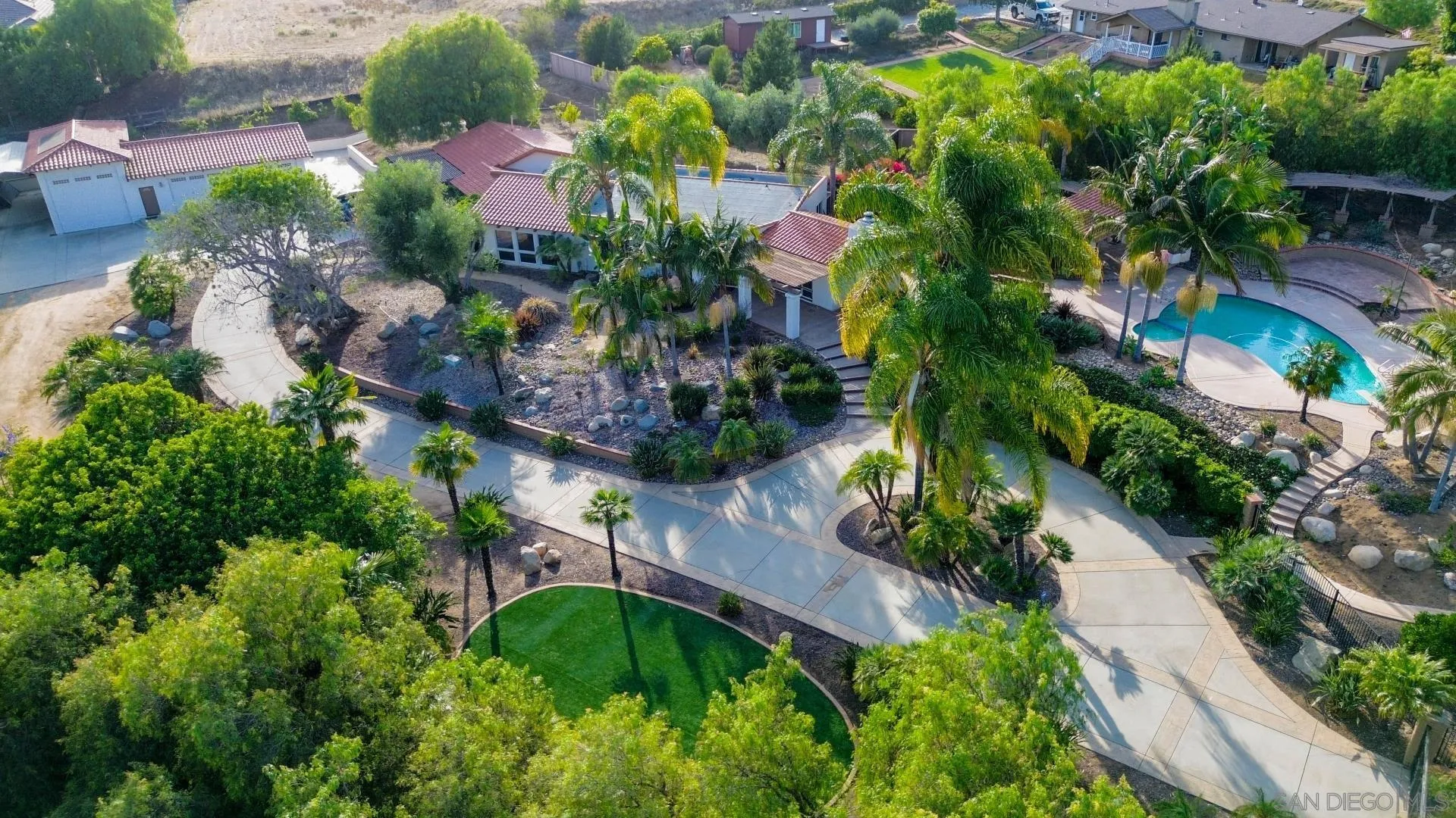 https://cdn.realtyfeed.com/cdn/127/260013059/11c53b9513b4b6432b8716babb879327.webp