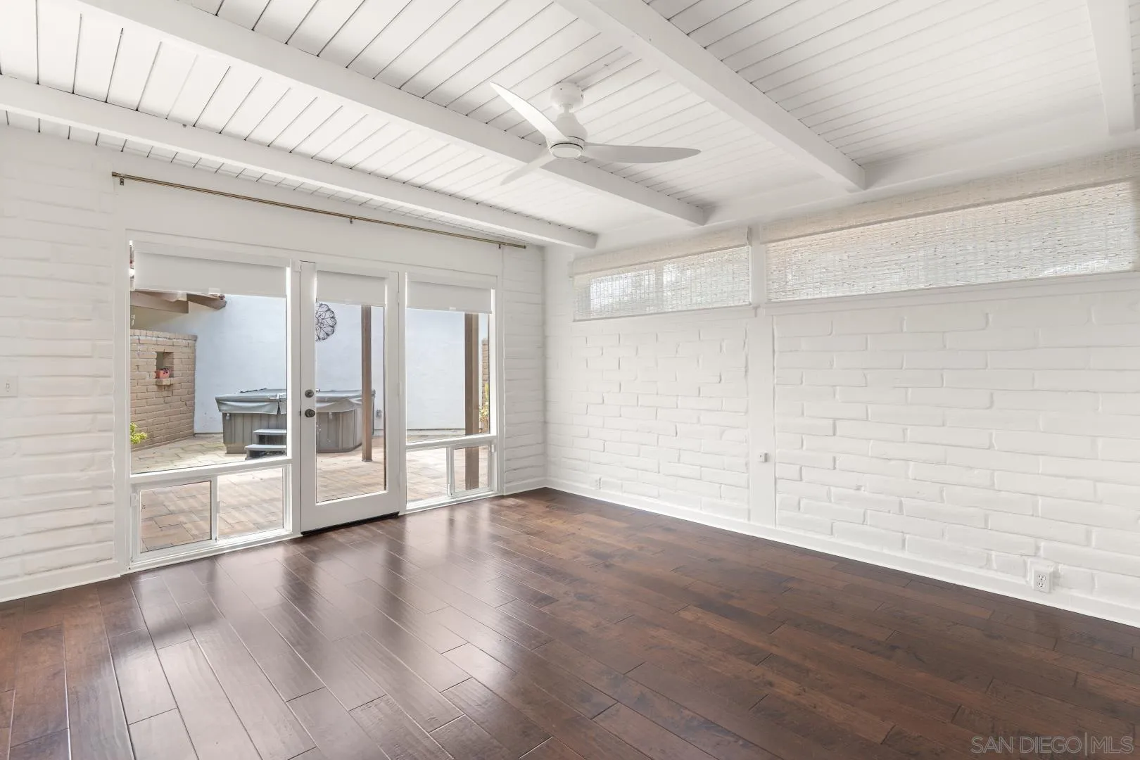 https://cdn.realtyfeed.com/cdn/127/260013059/4efedc694646e418d16e843ff603ac83.webp