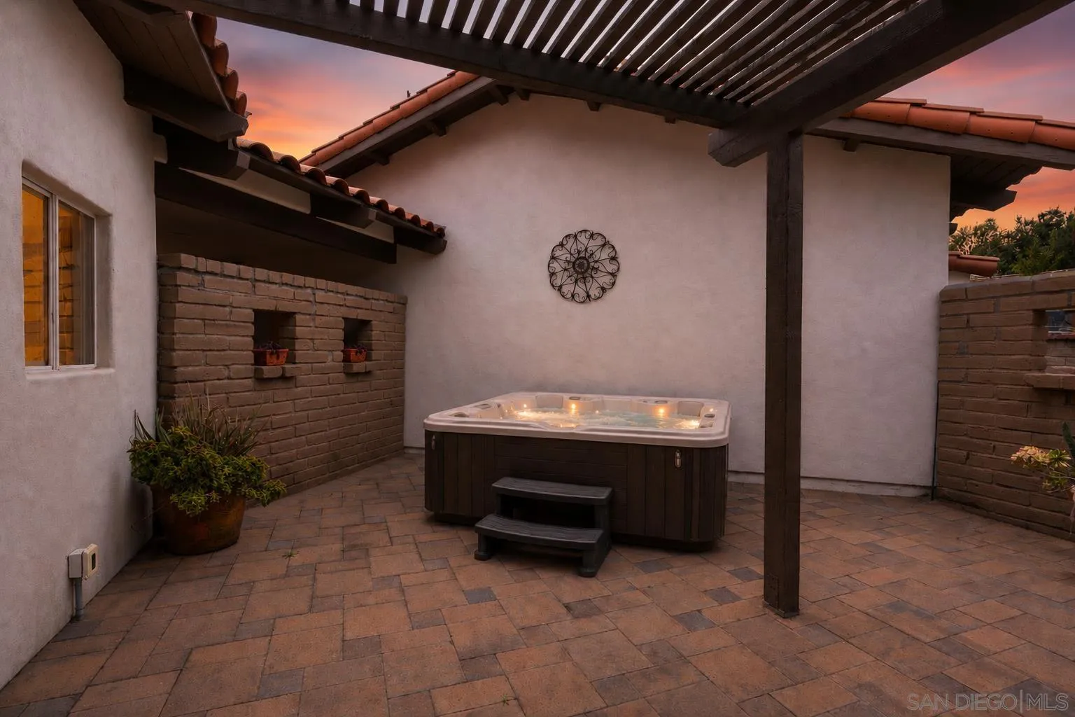 https://cdn.realtyfeed.com/cdn/127/260013059/7735c4fbf37157ed241a37f7548694da.webp