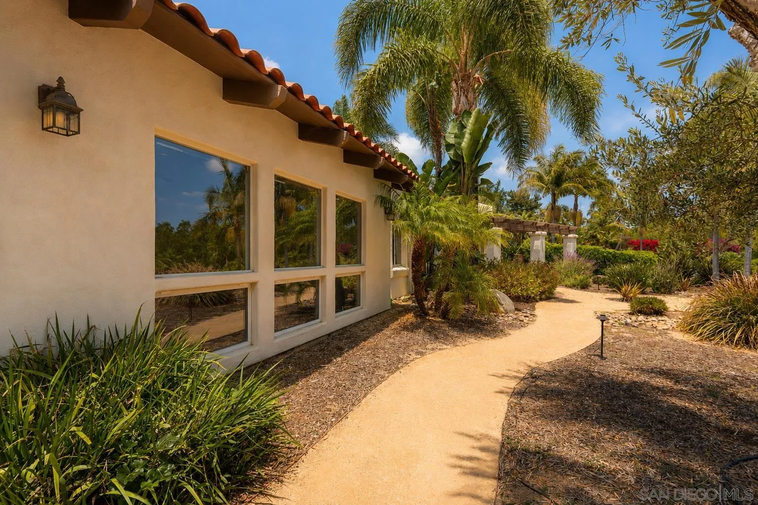 https://cdn.realtyfeed.com/cdn/127/260013059/d35871146dd36cc509bc699fe9c97d98.webp