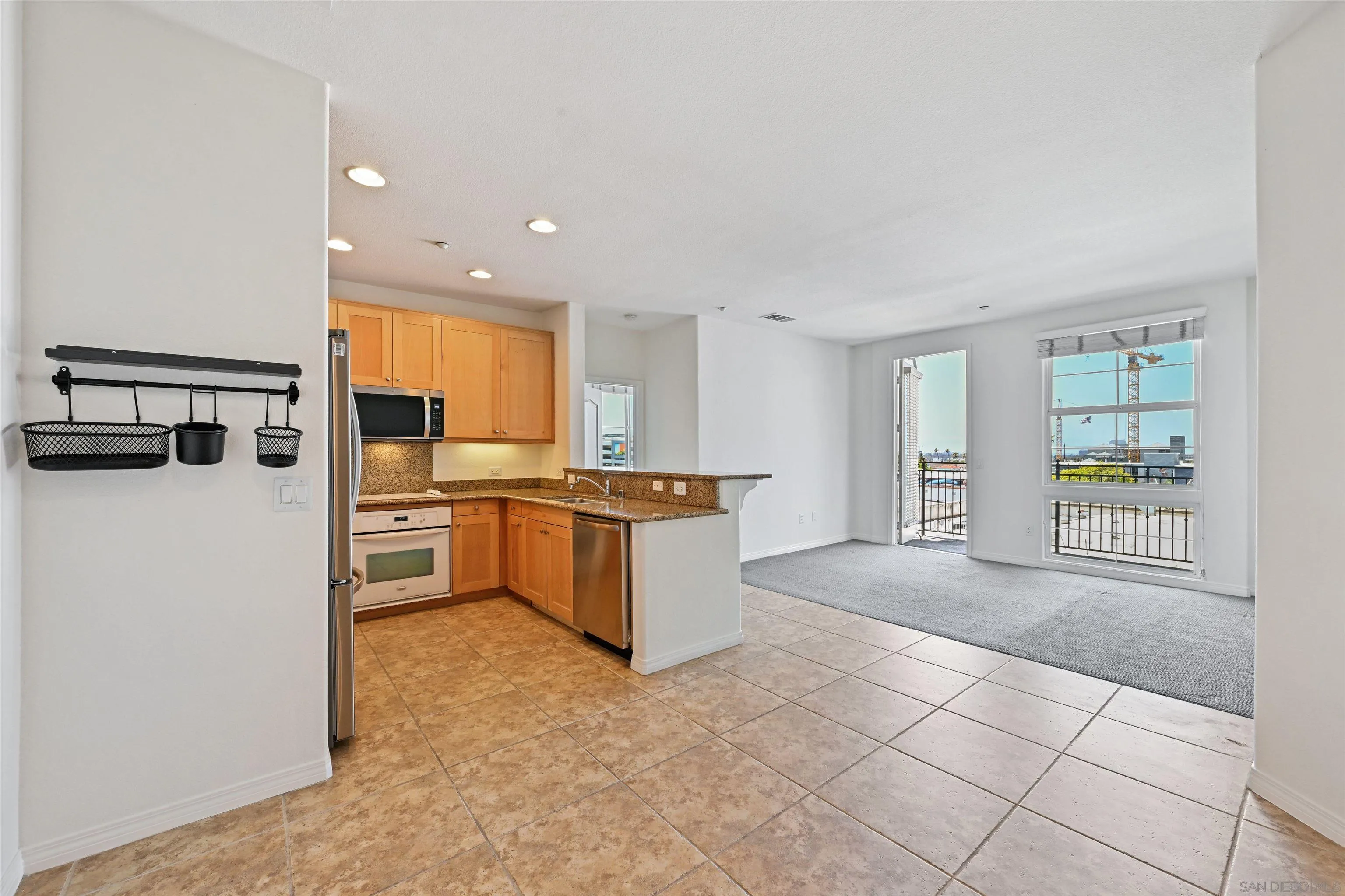 Photo #6: 260013066 Listing: Photo #6