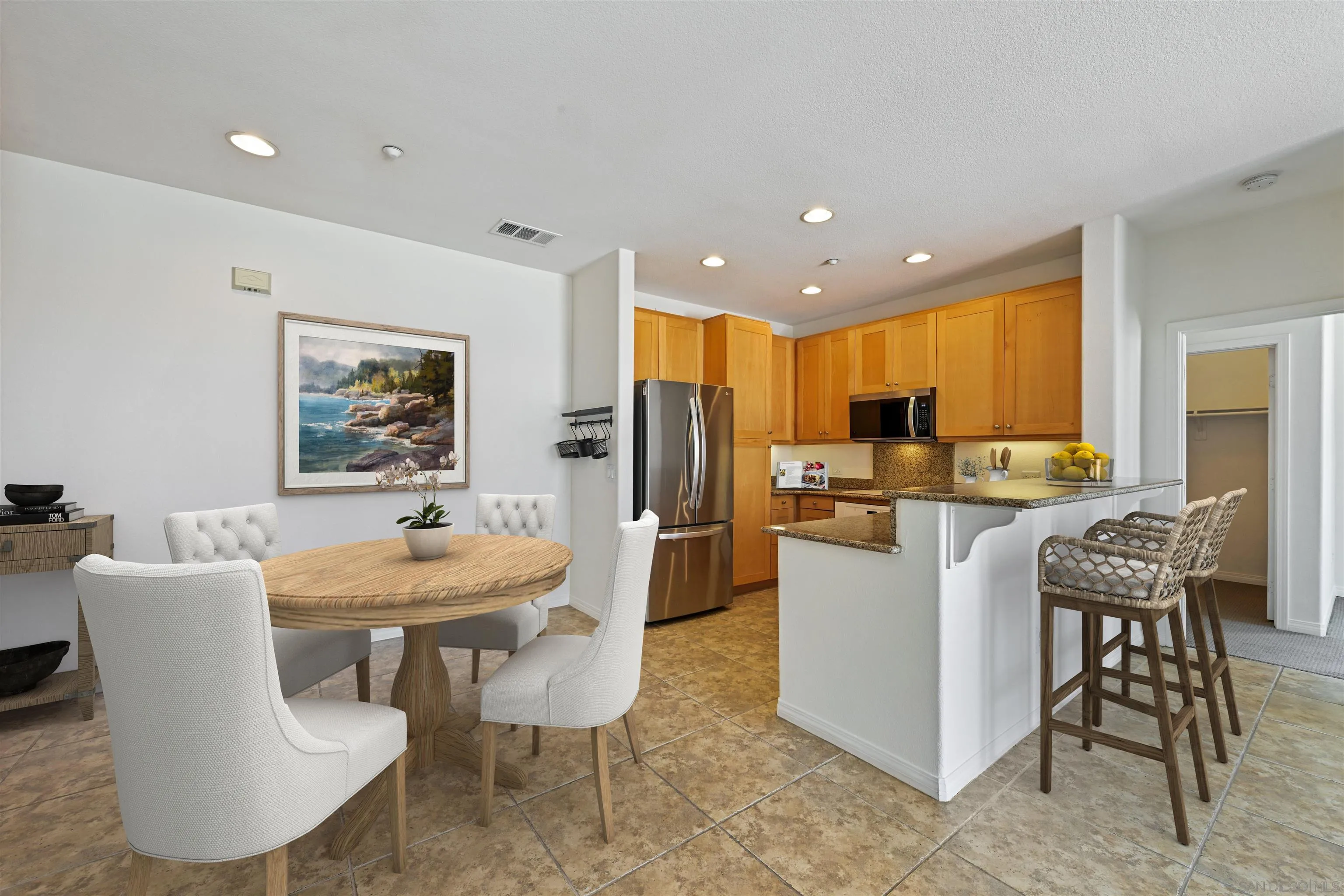 Photo #3: 260013066 Listing: Photo #3