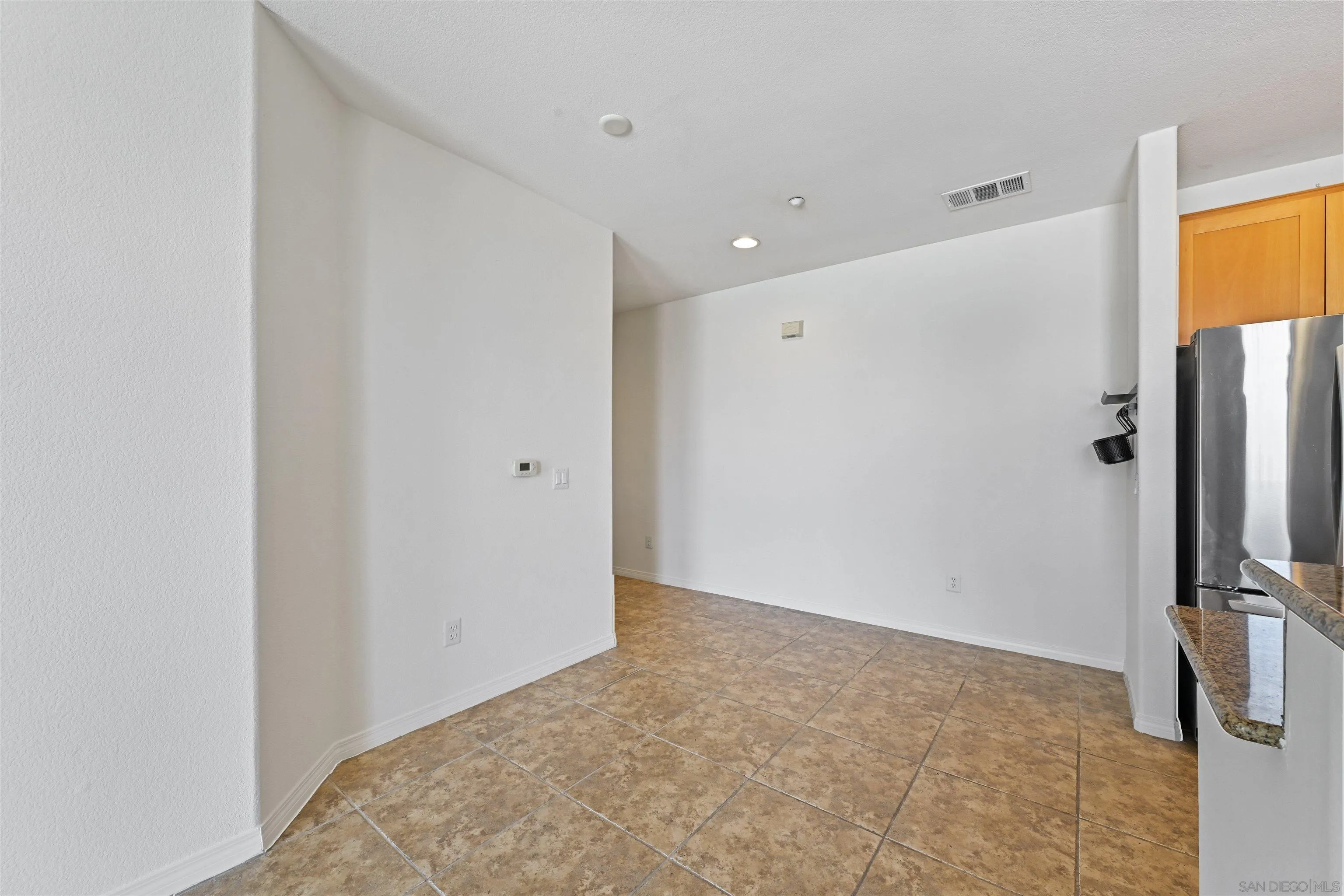 Photo #13: 260013066 Listing: Photo #13