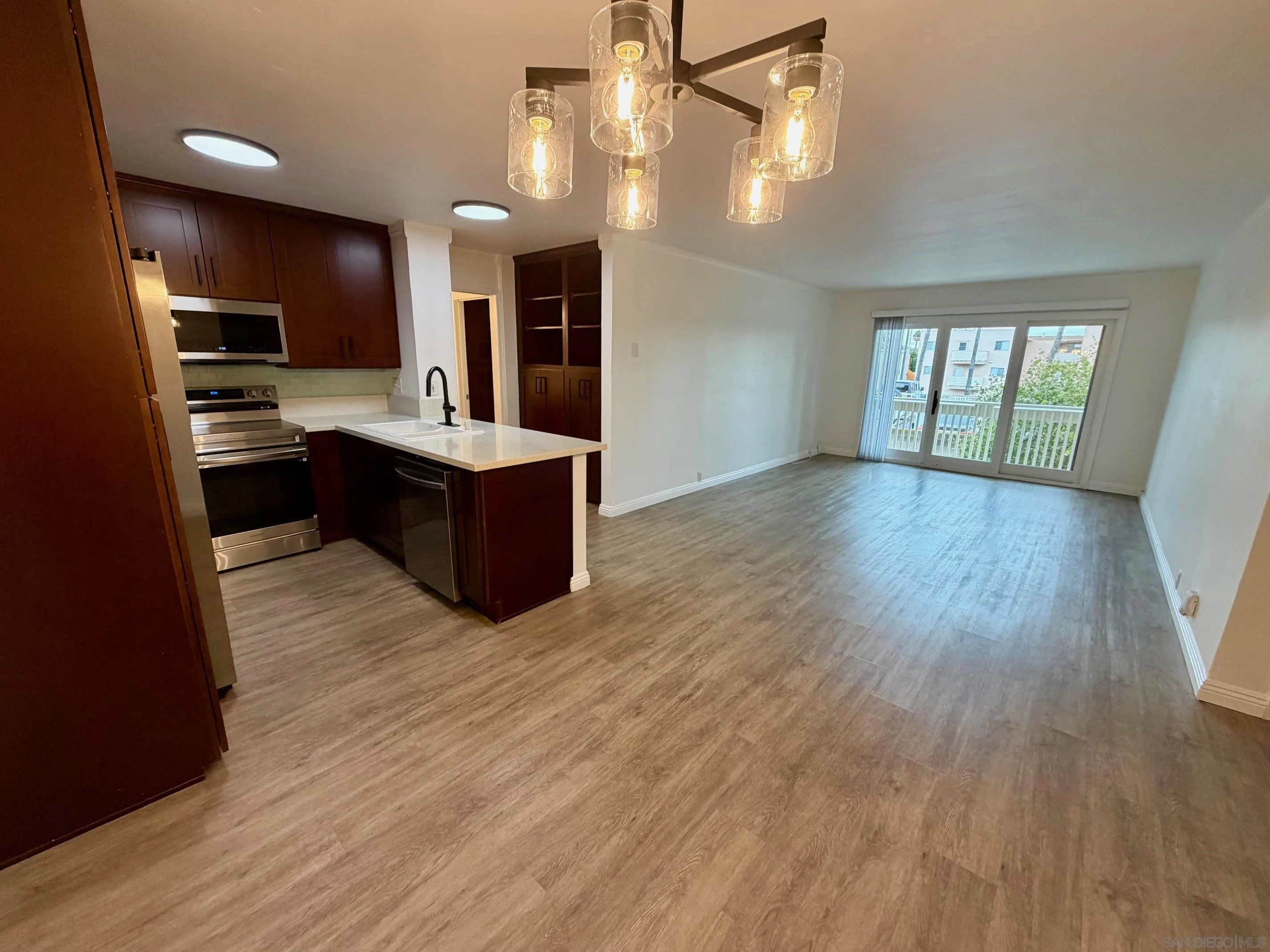 Photo #13: 260013068 Listing: Photo #13