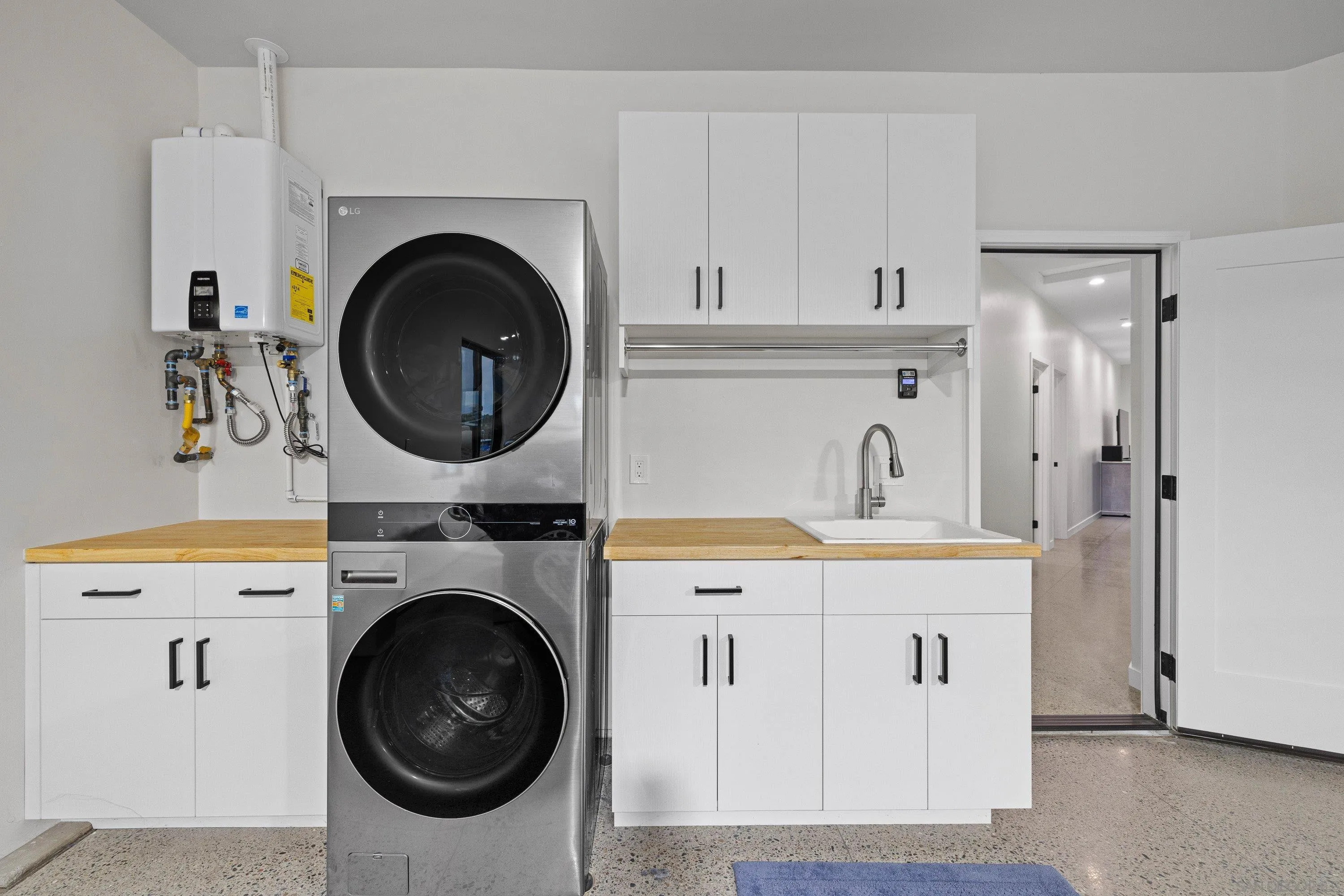 https://cdn.realtyfeed.com/cdn/127/260013069/14e0b33c825b31a48ed22e940323bb21.webp