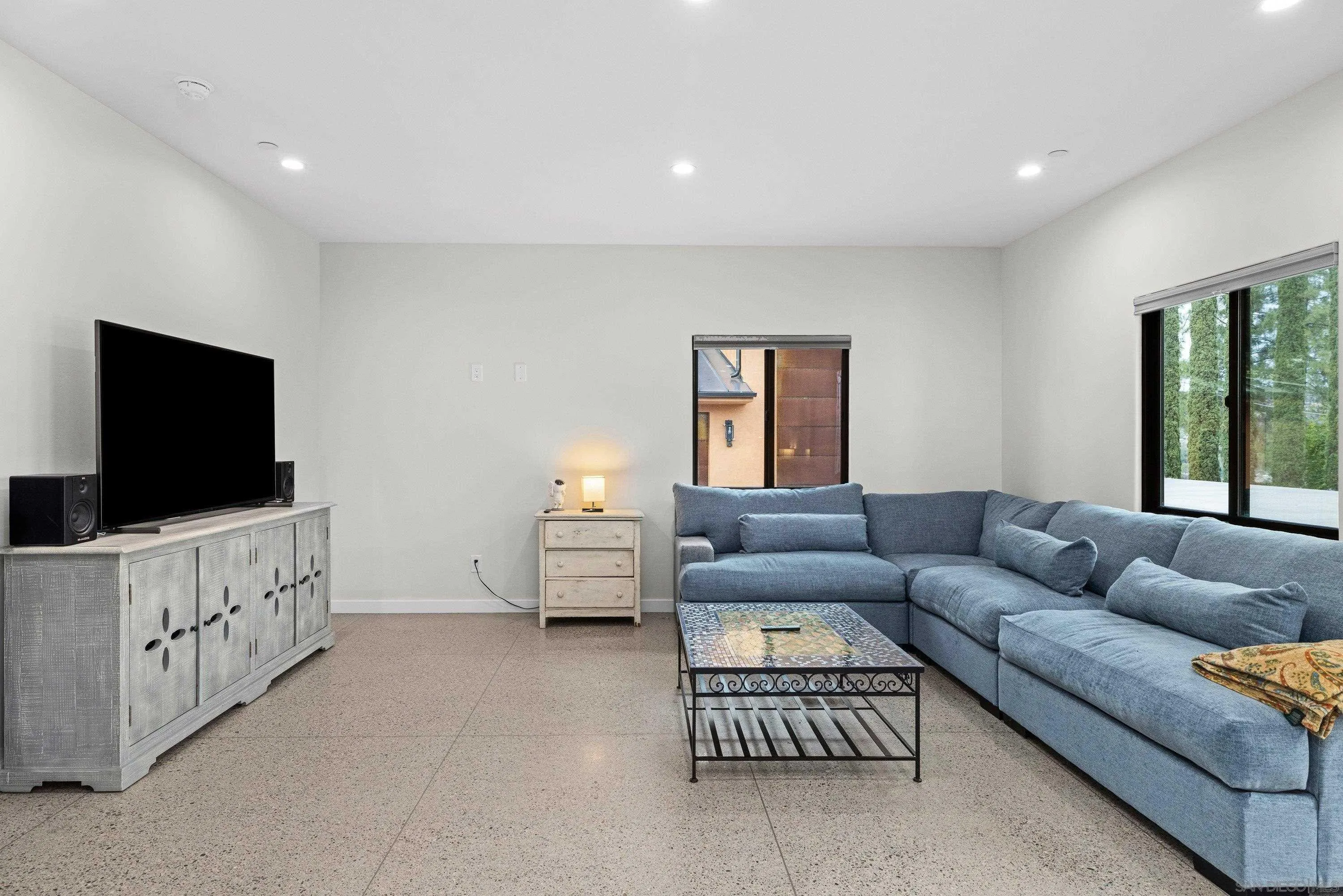 https://cdn.realtyfeed.com/cdn/127/260013069/3a8de6181a6685b4375b262845c6411c.webp