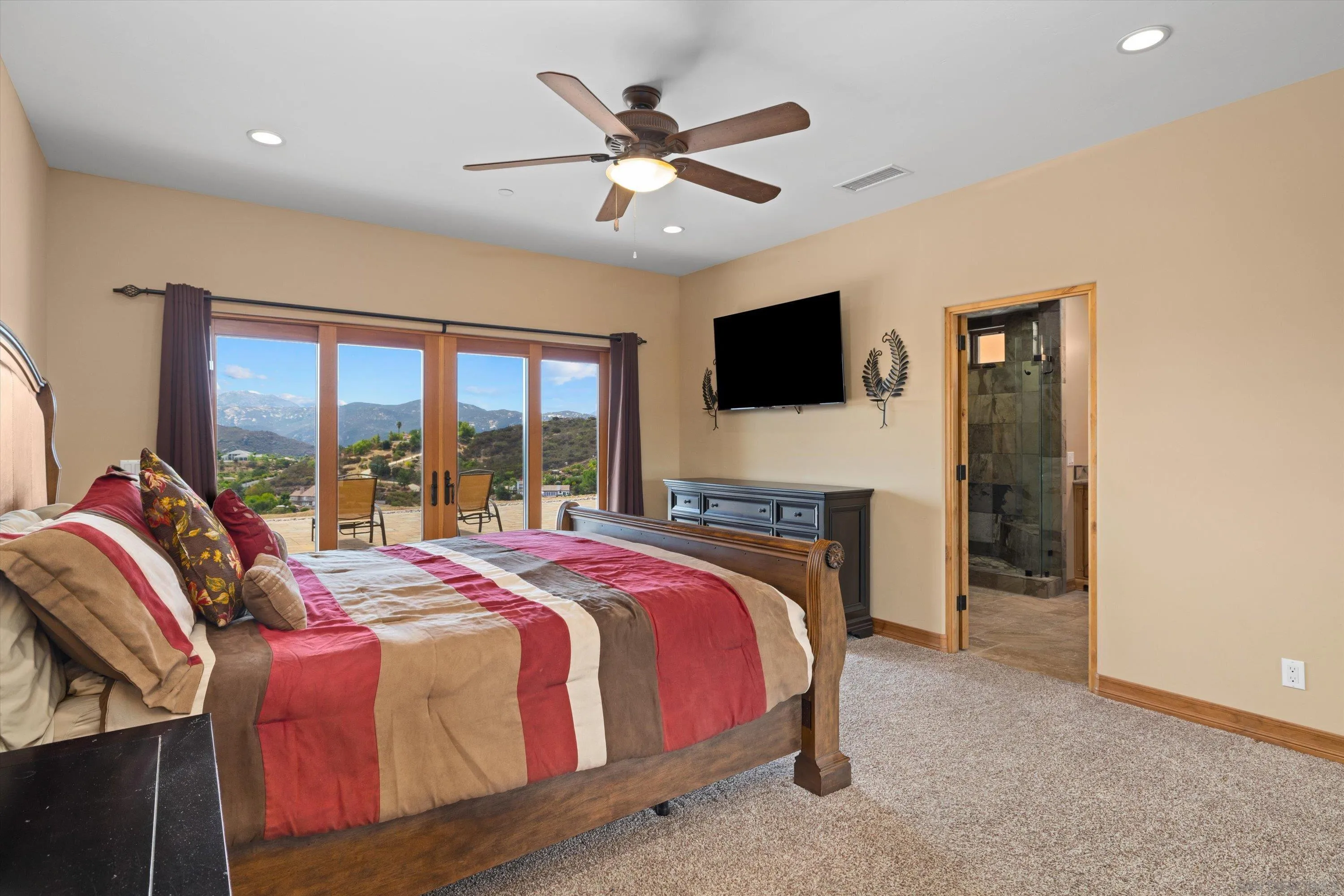 https://cdn.realtyfeed.com/cdn/127/260013069/4290799f04c176754aa6a82cc01429d5.webp