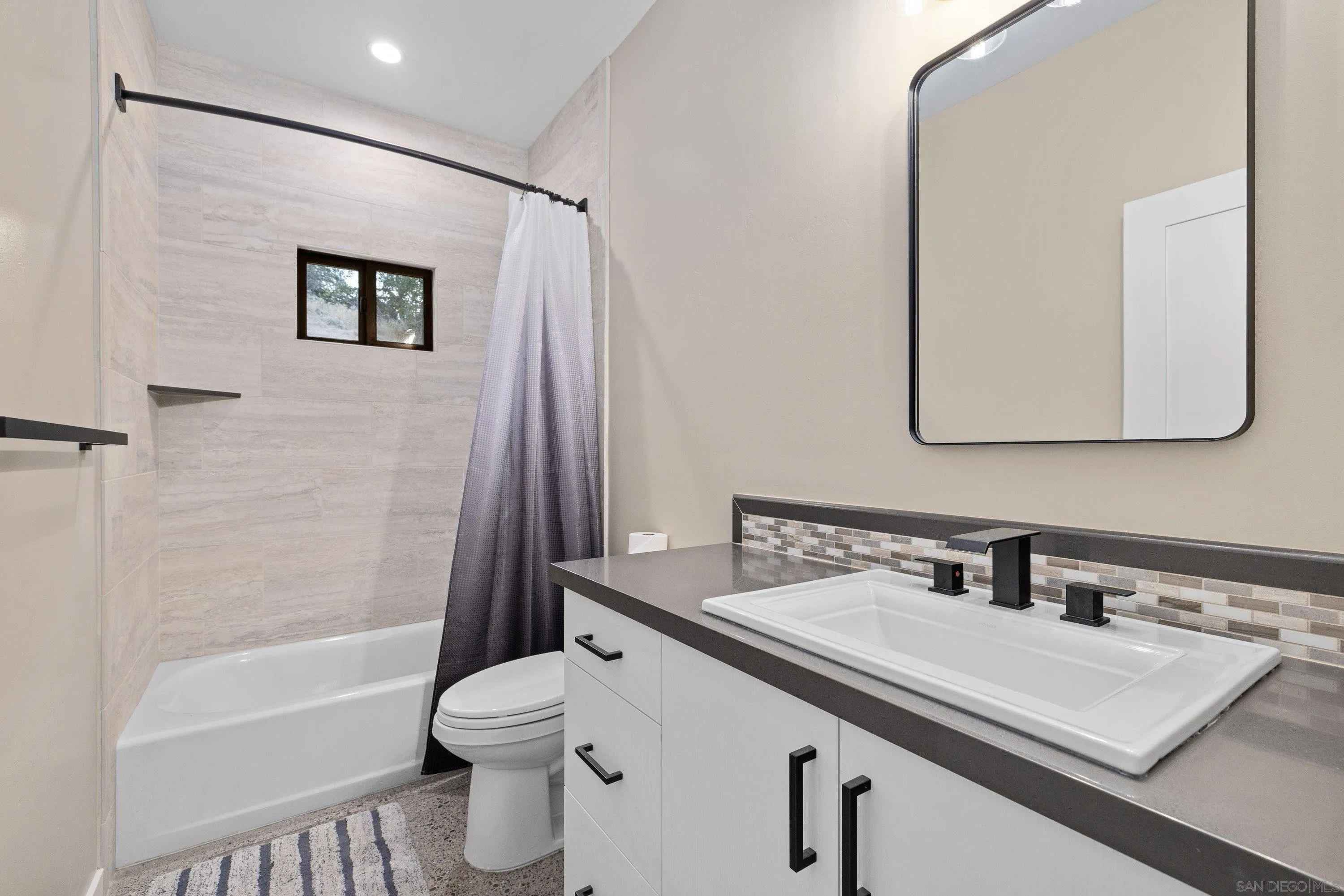 https://cdn.realtyfeed.com/cdn/127/260013069/42a72e6a17c7ba62bd62726e1cc44806.webp