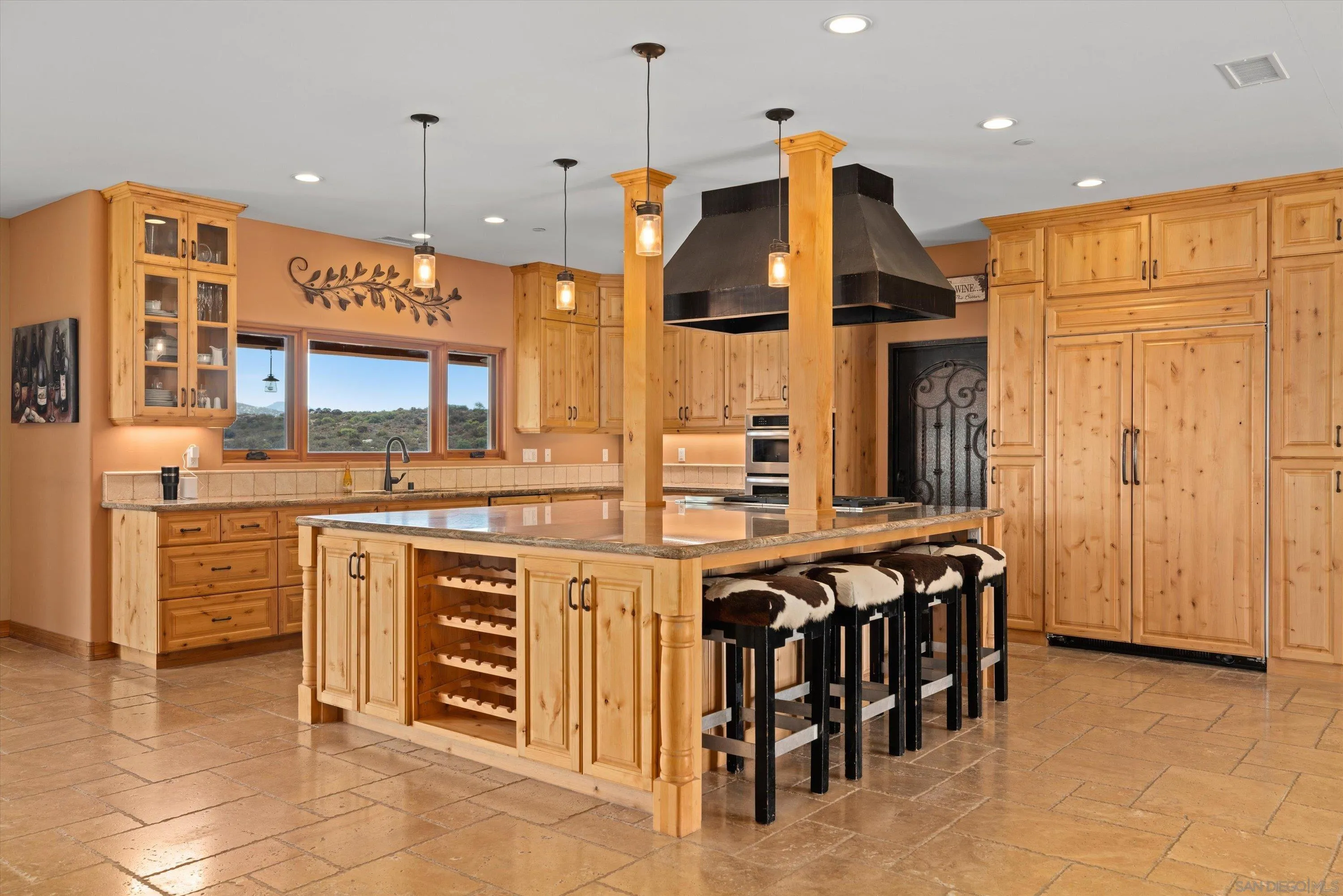 https://cdn.realtyfeed.com/cdn/127/260013069/bff927edb8ac3d451f0da7864d40b260.webp