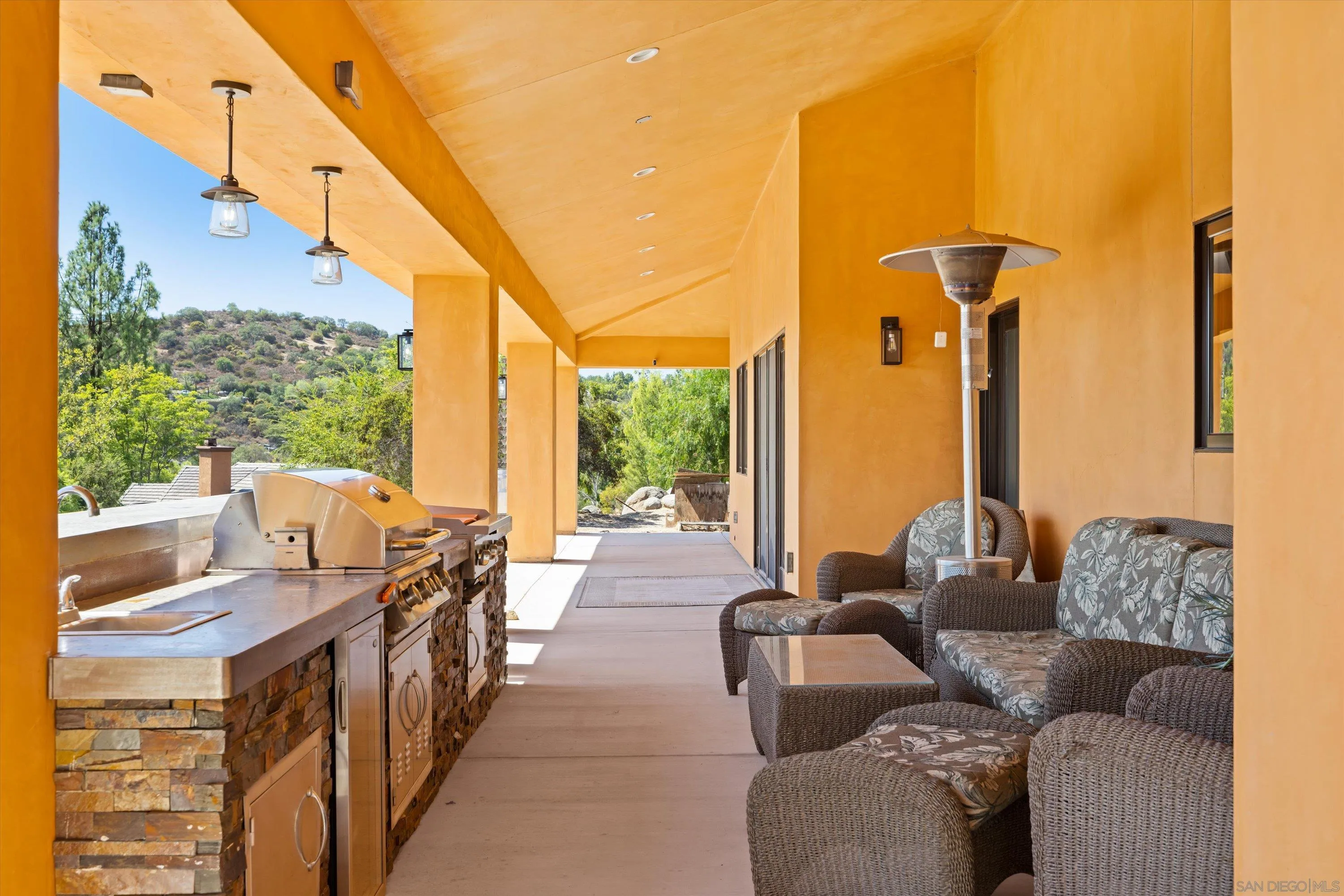 https://cdn.realtyfeed.com/cdn/127/260013069/e6b7ea01dce0f75482dbd57efd28ce16.webp