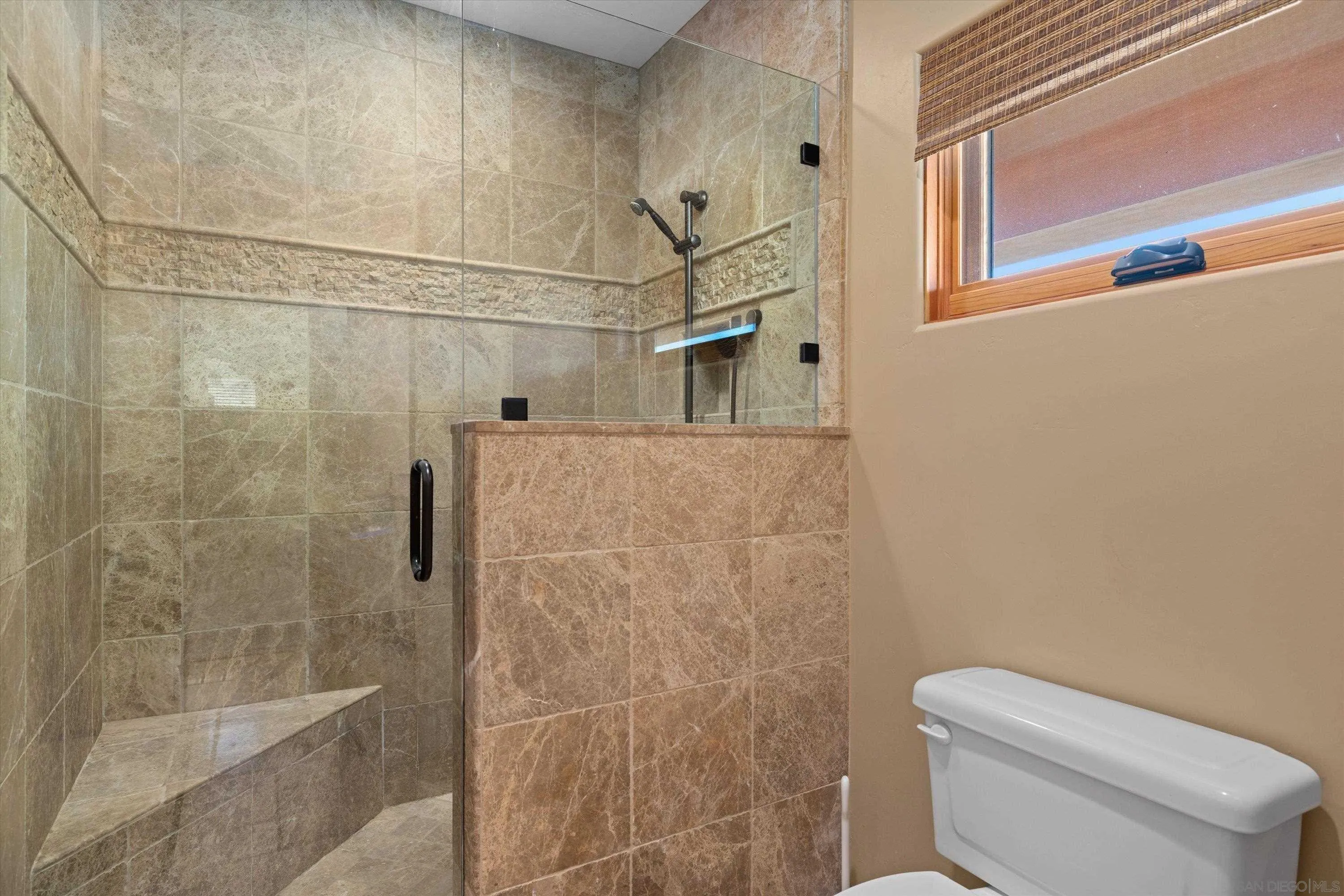 https://cdn.realtyfeed.com/cdn/127/260013069/eae771f1c3bf8236886d19bbb72ee806.webp