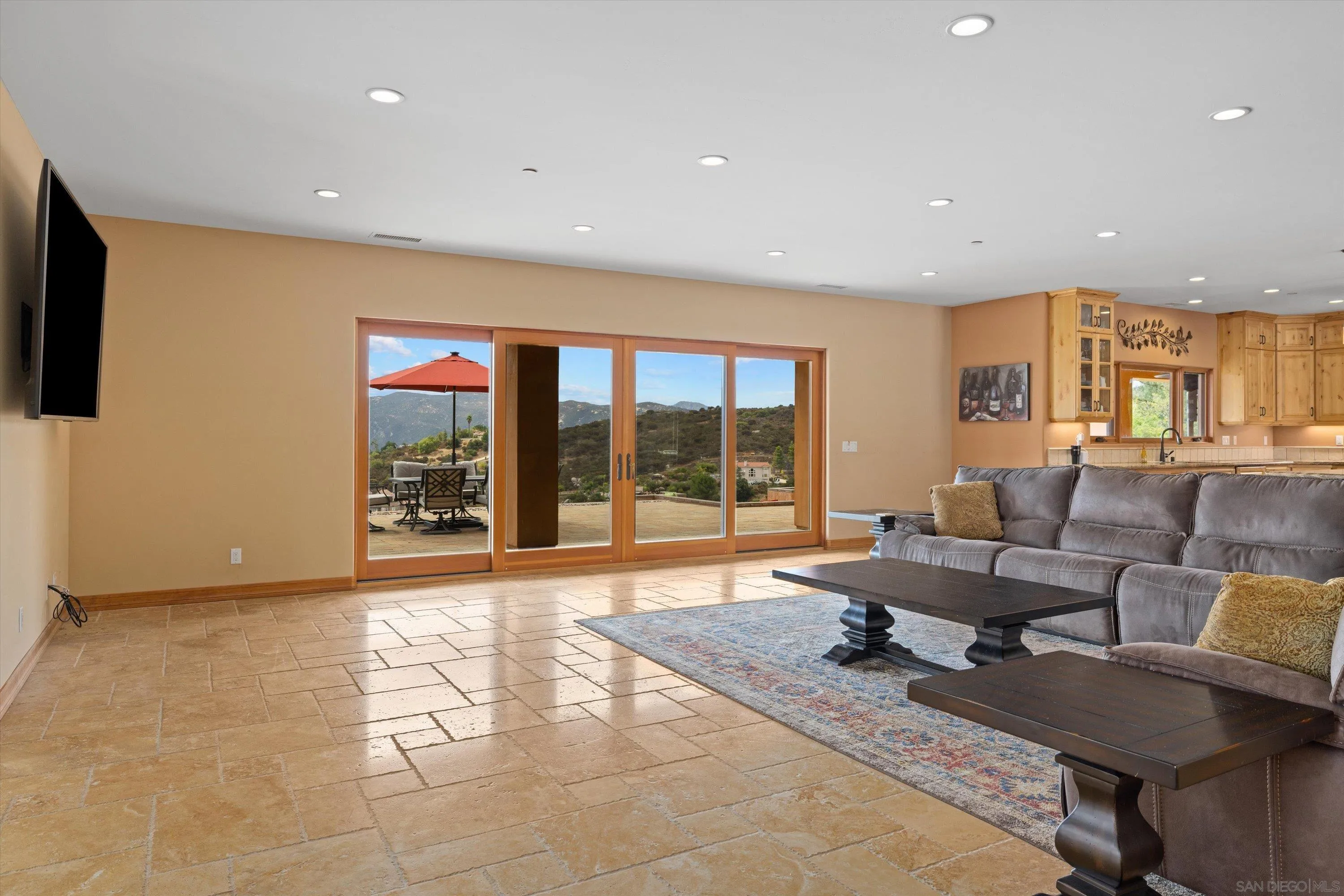 https://cdn.realtyfeed.com/cdn/127/260013069/f143f969a193082a58e62afc24bba69d.webp