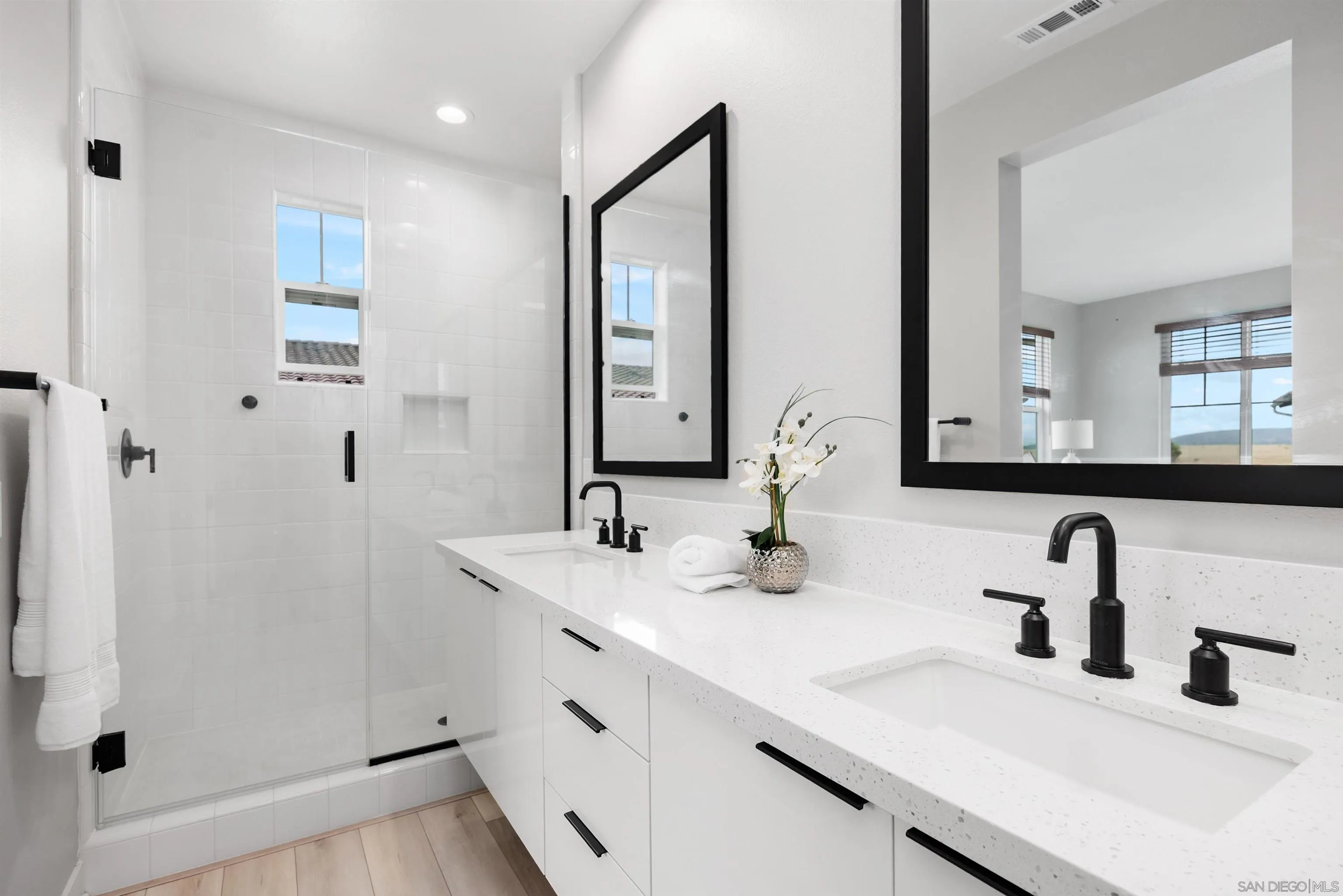 Photo #8: 260013071 Listing: Photo #8