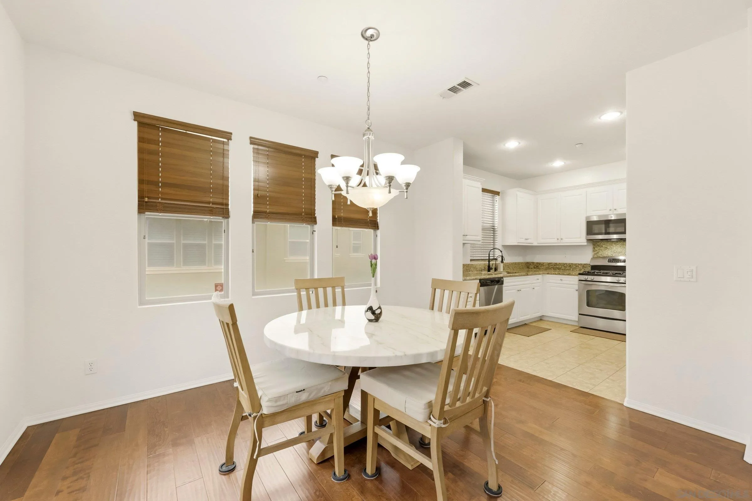 Photo #9: 260013072 Listing: Photo #9