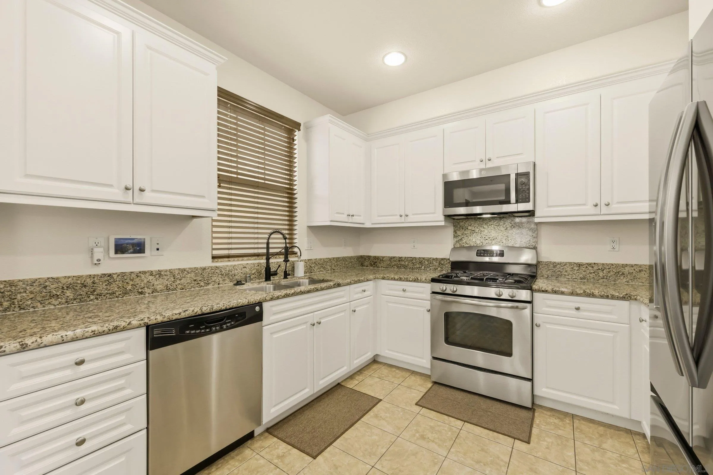 Photo #8: 260013072 Listing: Photo #8