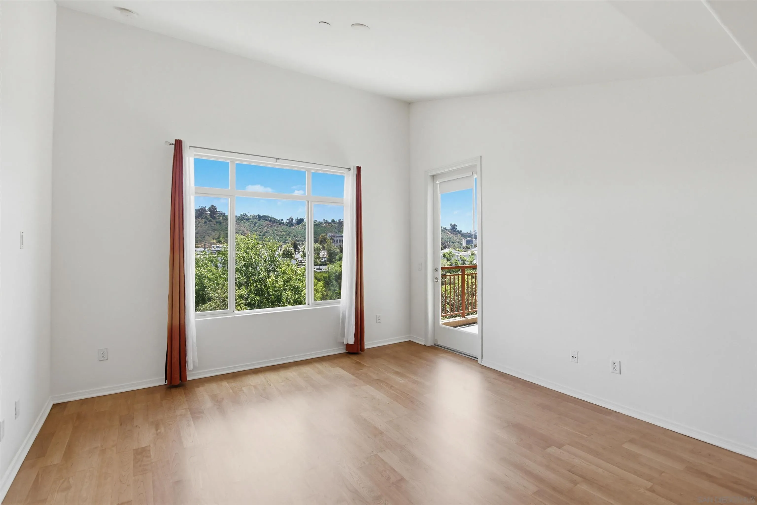 Photo #4: 260013073 Listing: Photo #4