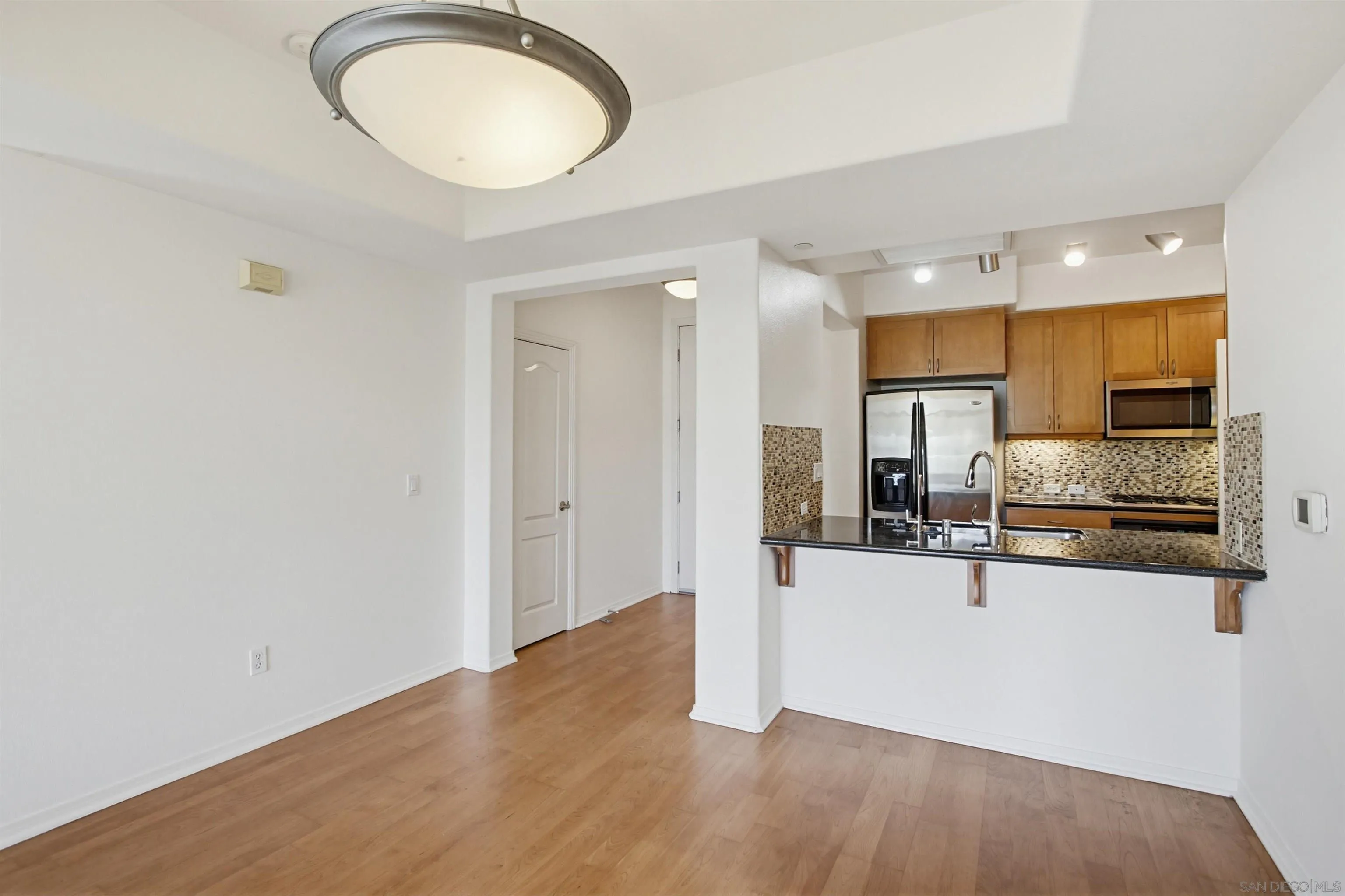 Photo #3: 260013073 Listing: Photo #3