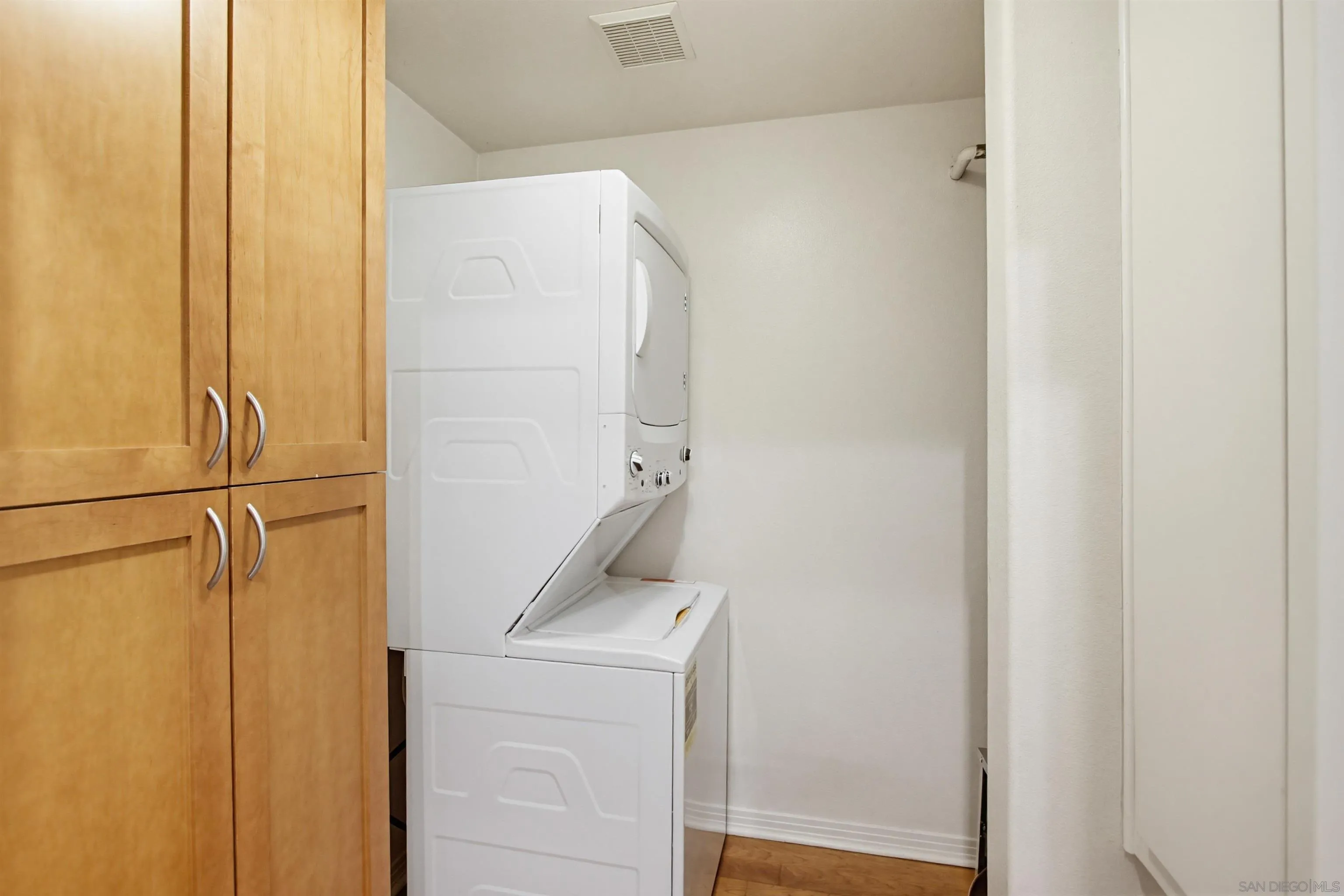 Photo #16: 260013073 Listing: Photo #16