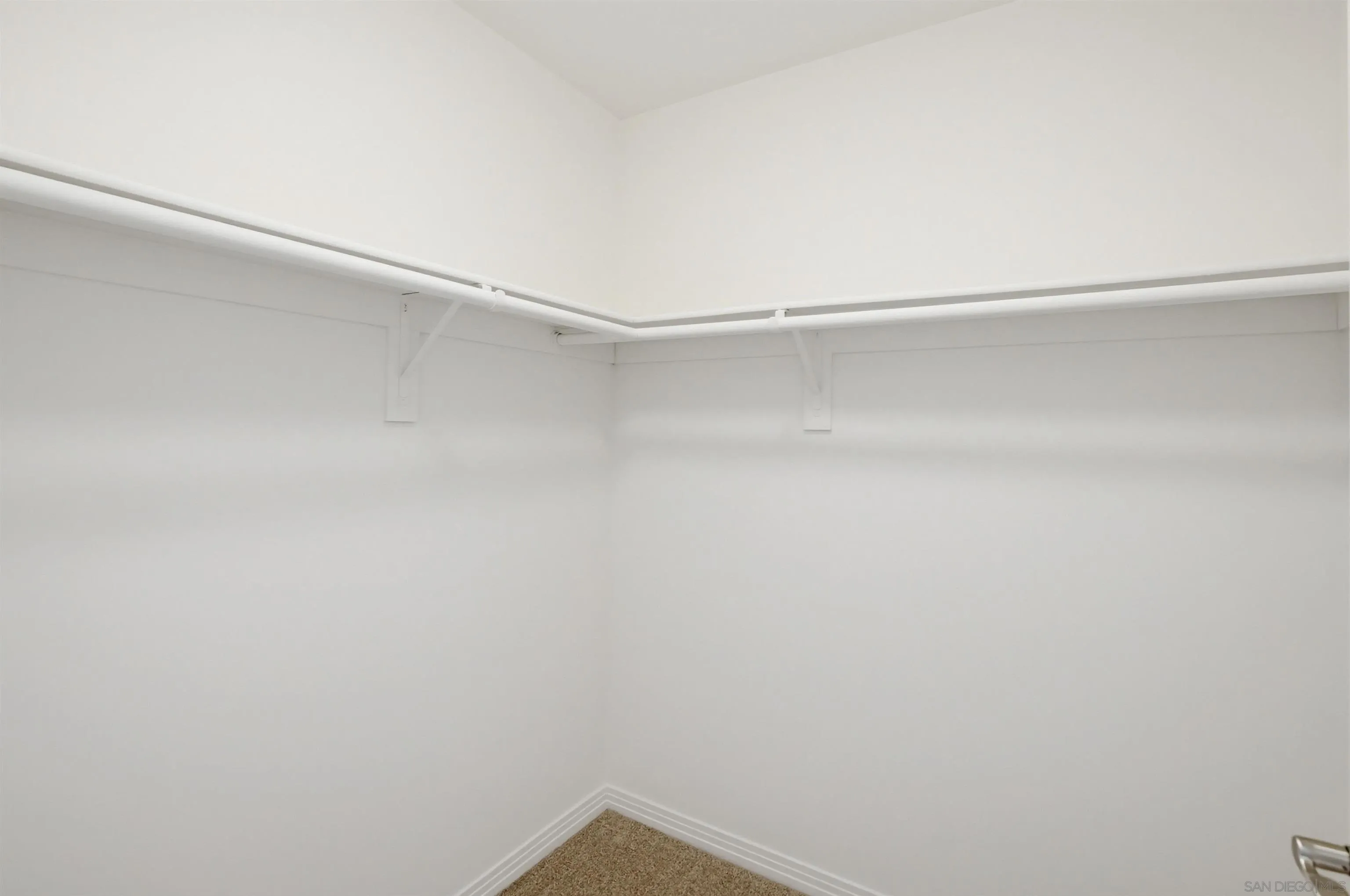 Photo #13: 260013073 Listing: Photo #13